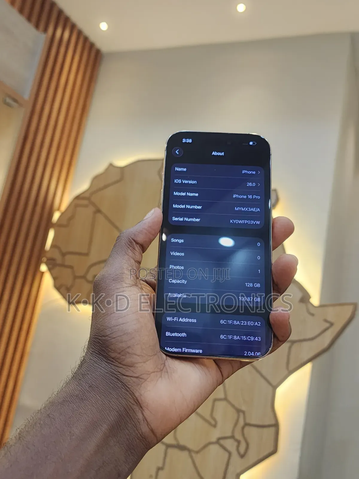 Apple iPhone 16 Pro 128 GB Gold