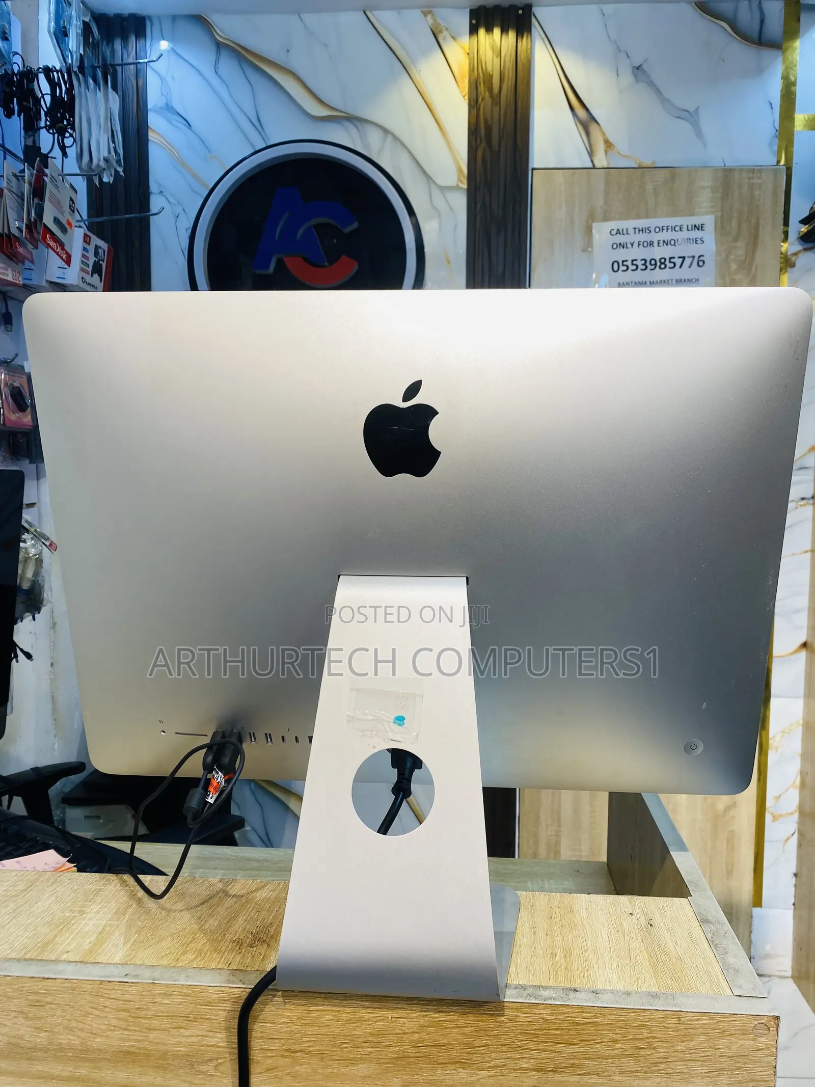 Desktop Computer Apple iMac 8GB Intel Core i5 SSD 256GB