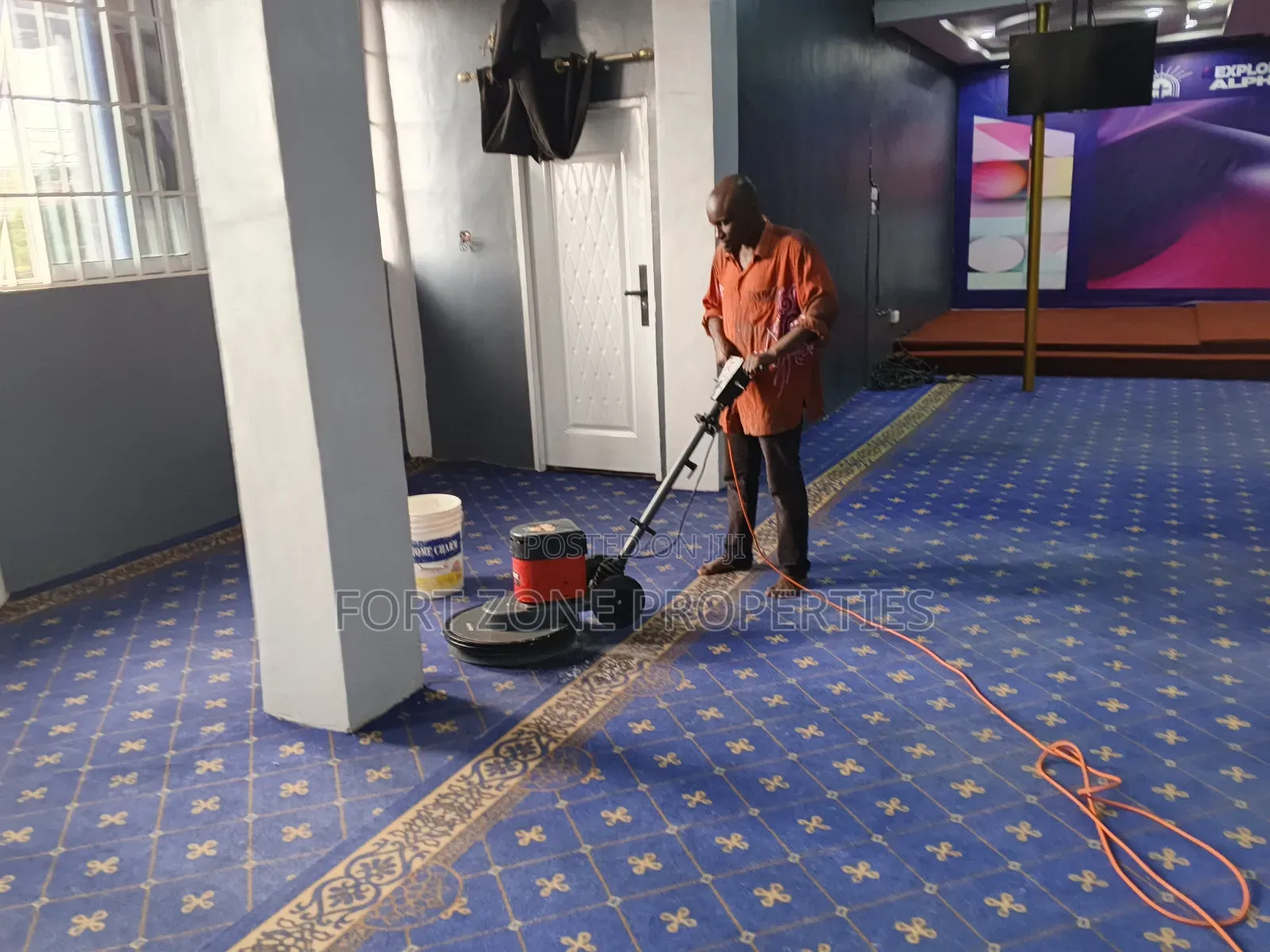 Hotels Carpet Cleaning With Cleantex