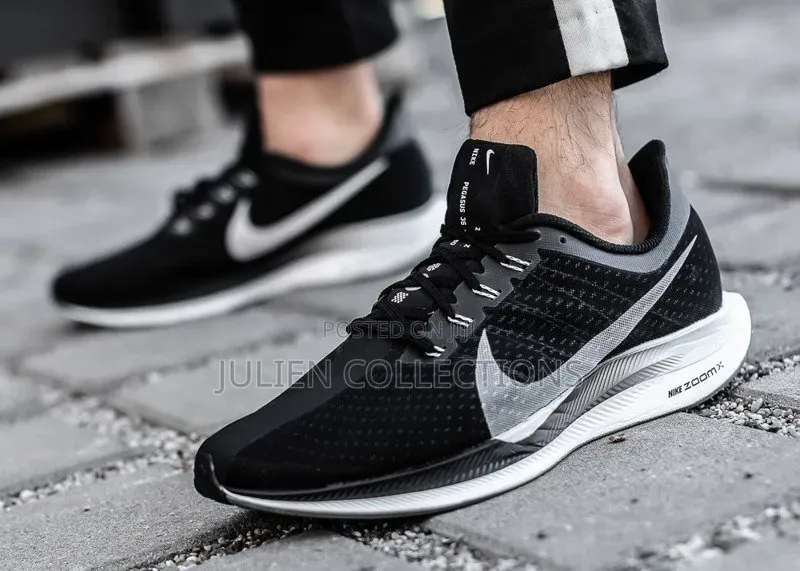 Nike Zoom Pegasus Trainers