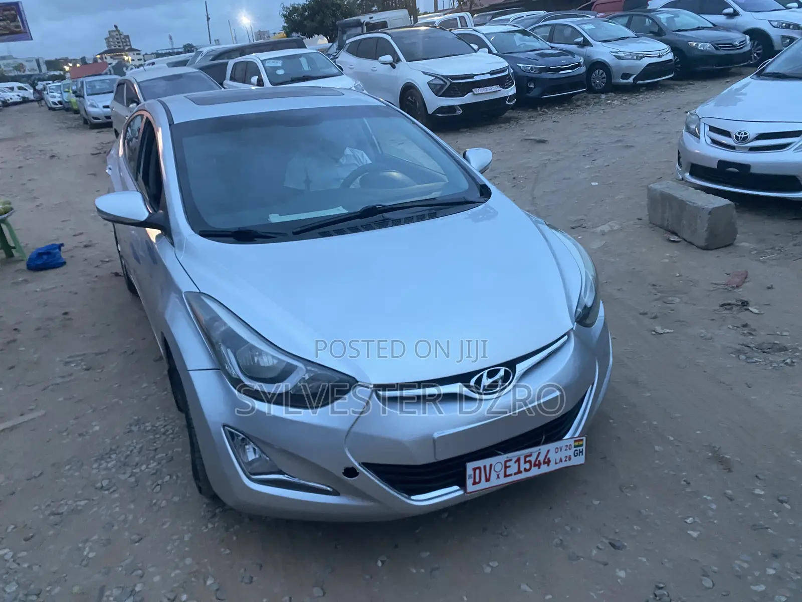 Hyundai Elantra 2016 Silver