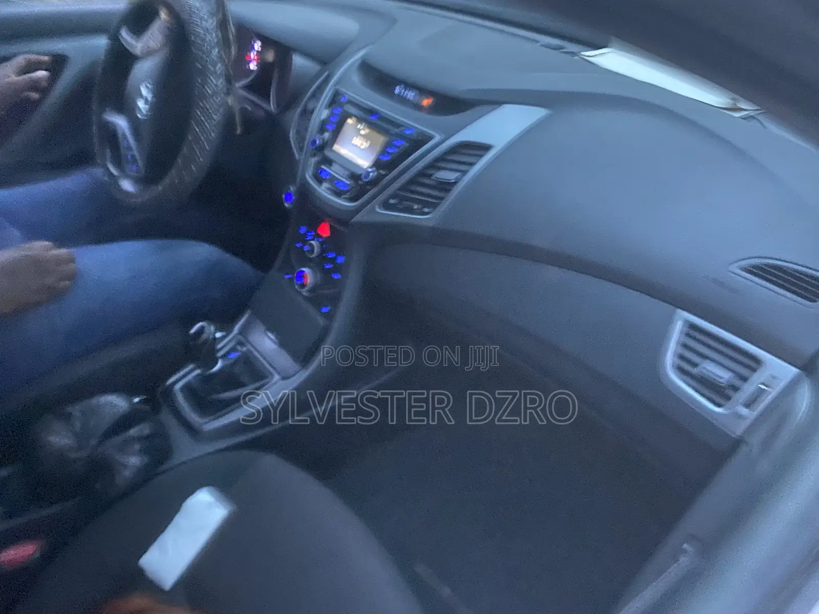 Hyundai Elantra 2016 Silver