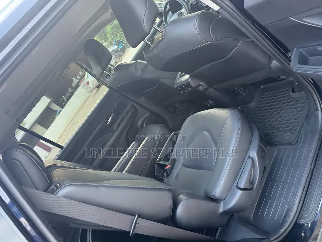 Toyota Highlander Platinum AWD 2024 Black