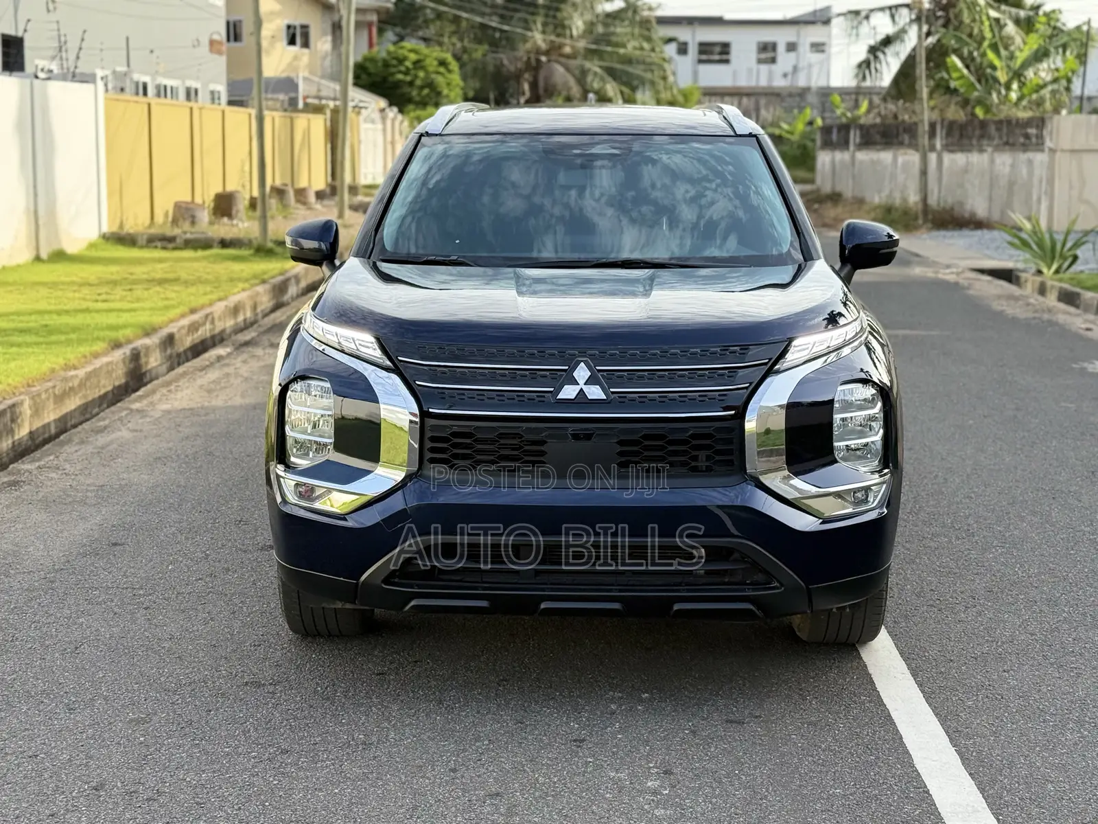 Mitsubishi Outlander SE 2022 Blue