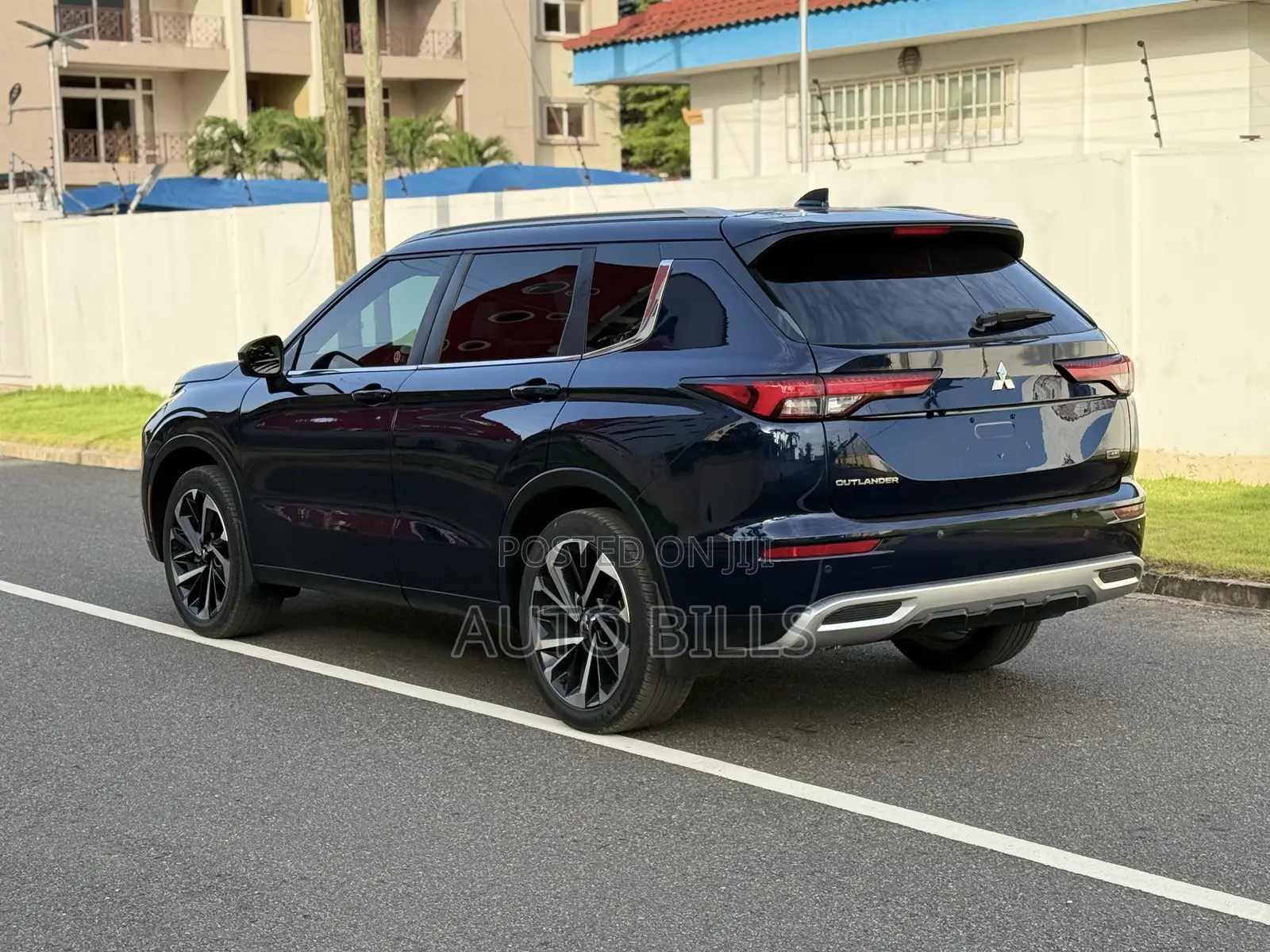 Mitsubishi Outlander SE 2022 Blue