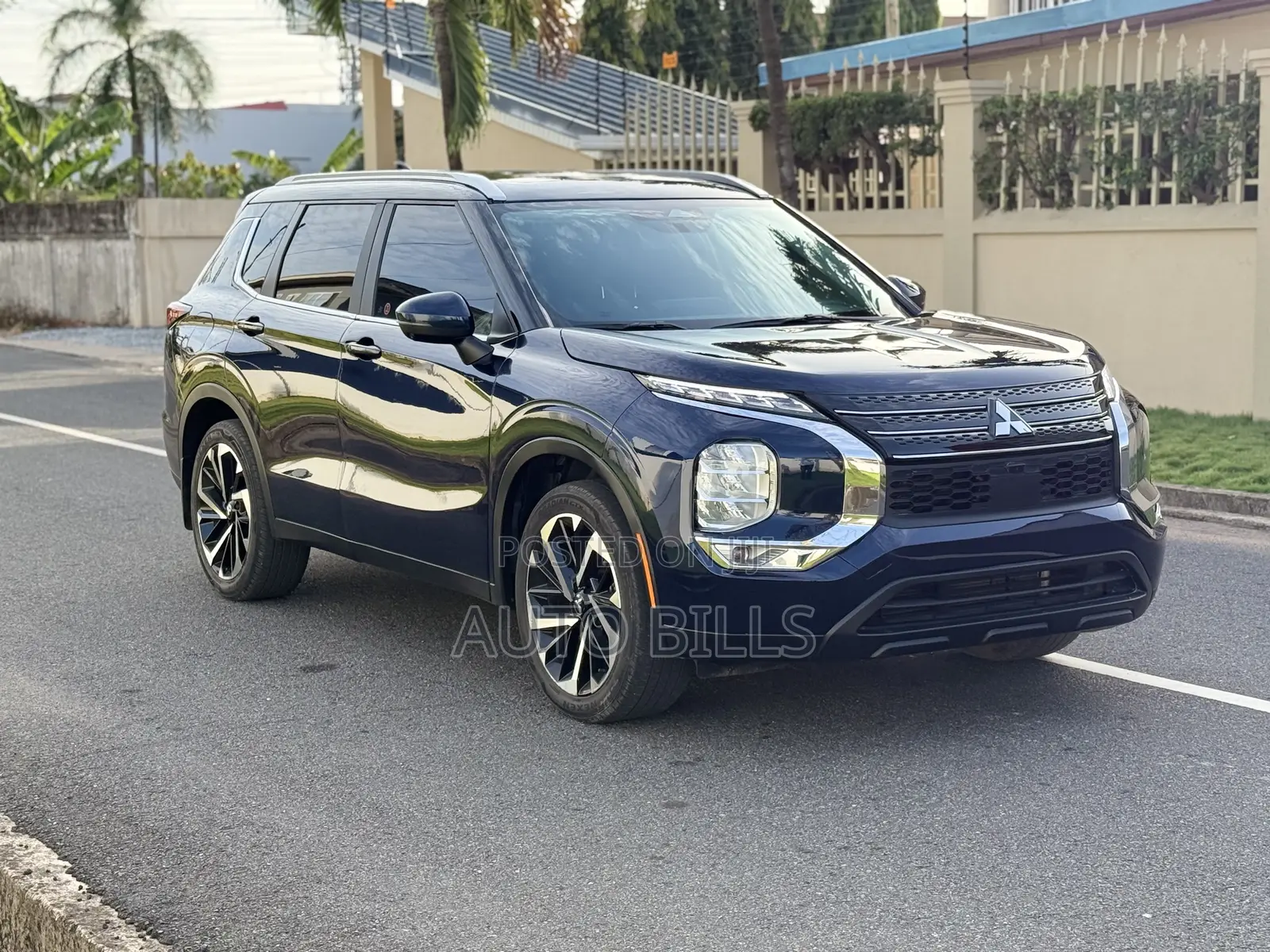 Mitsubishi Outlander SE 2022 Blue