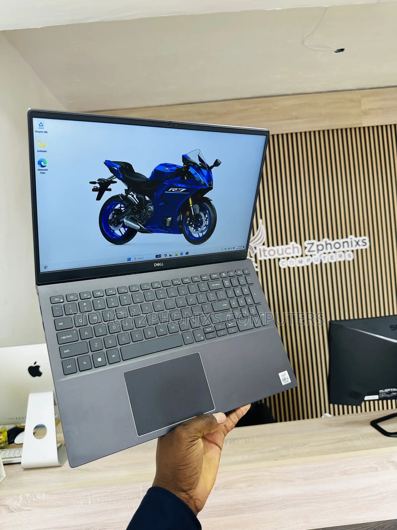 Laptop Dell Vostro 15 5568 16GB Intel Core i5 SSD 256GB