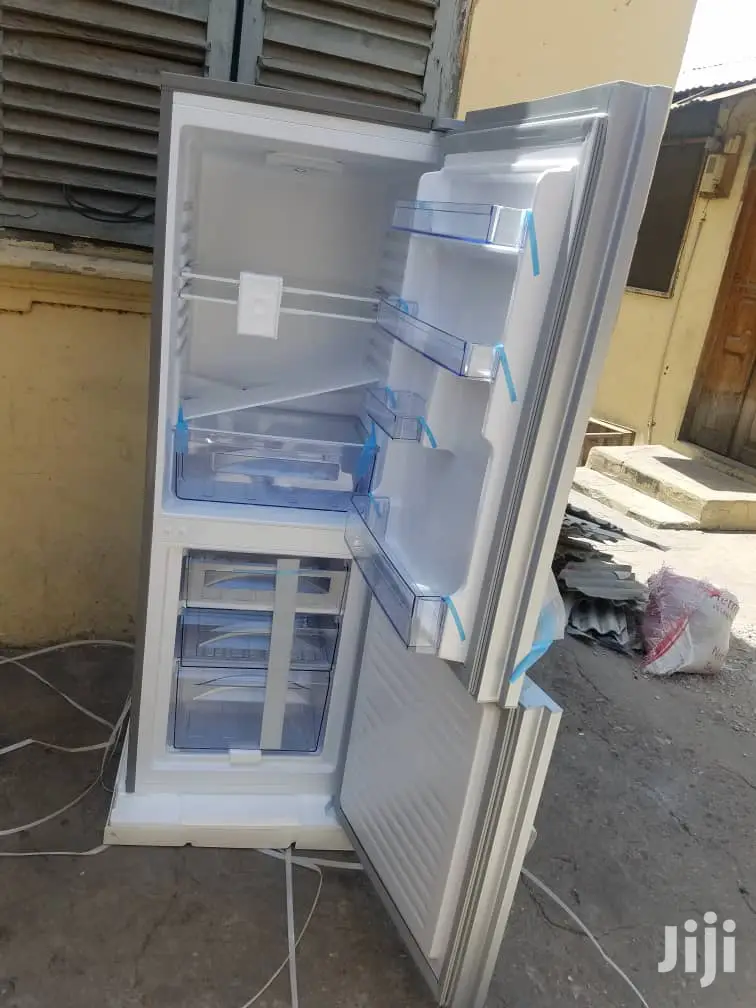 Super Pearl 251 Litres Fridge Bottom Freezer With Dispenser