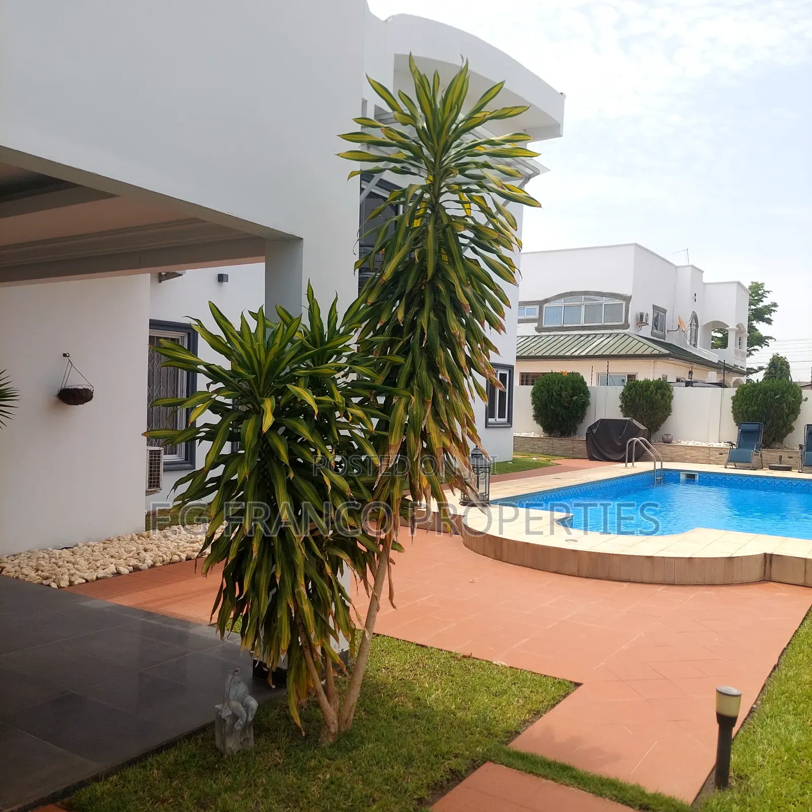 5bdrm House in Kg Franco Properties, Spintex for sale
