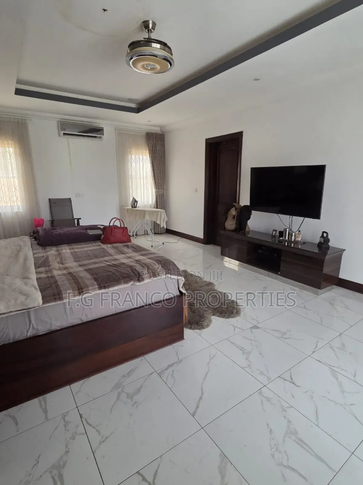 5bdrm House in Kg Franco Properties, Spintex for sale