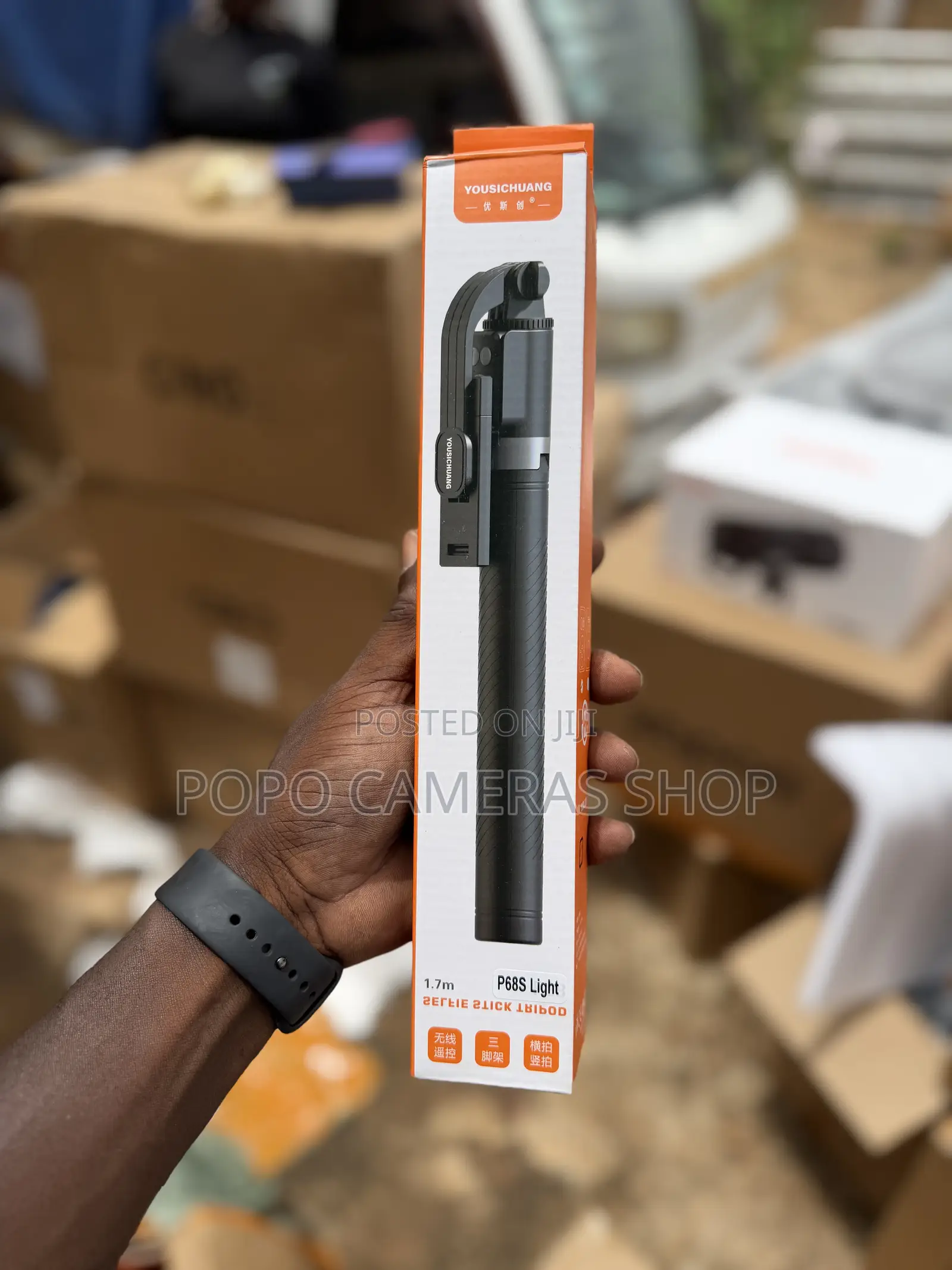 P68s Selfie Stick With Light