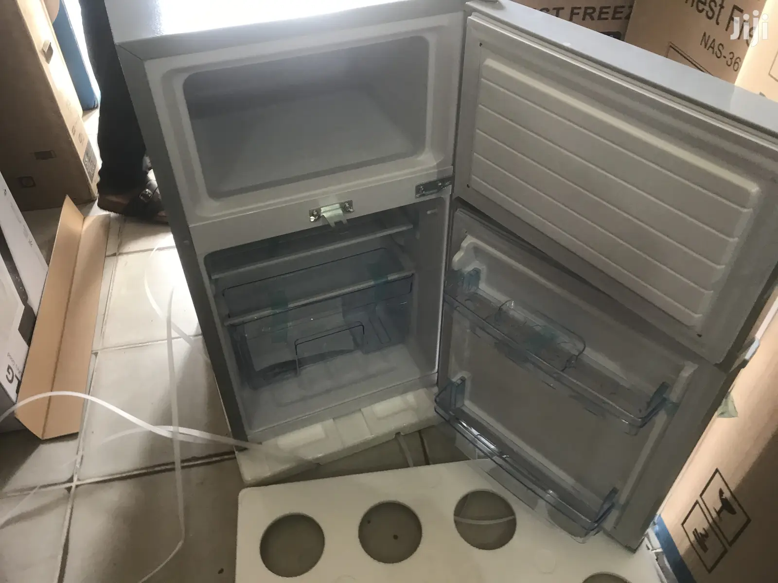 Newly Stock Pearl PF-10T Table Top Double Door Refrigerator