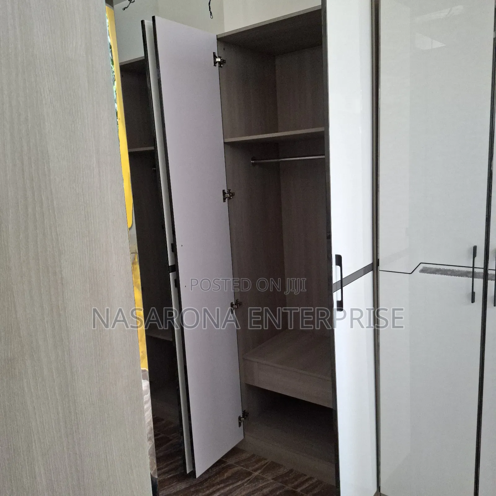 High Gloss 4 Door Double Wardrobe 160x55x220cm Kmo4-B-9