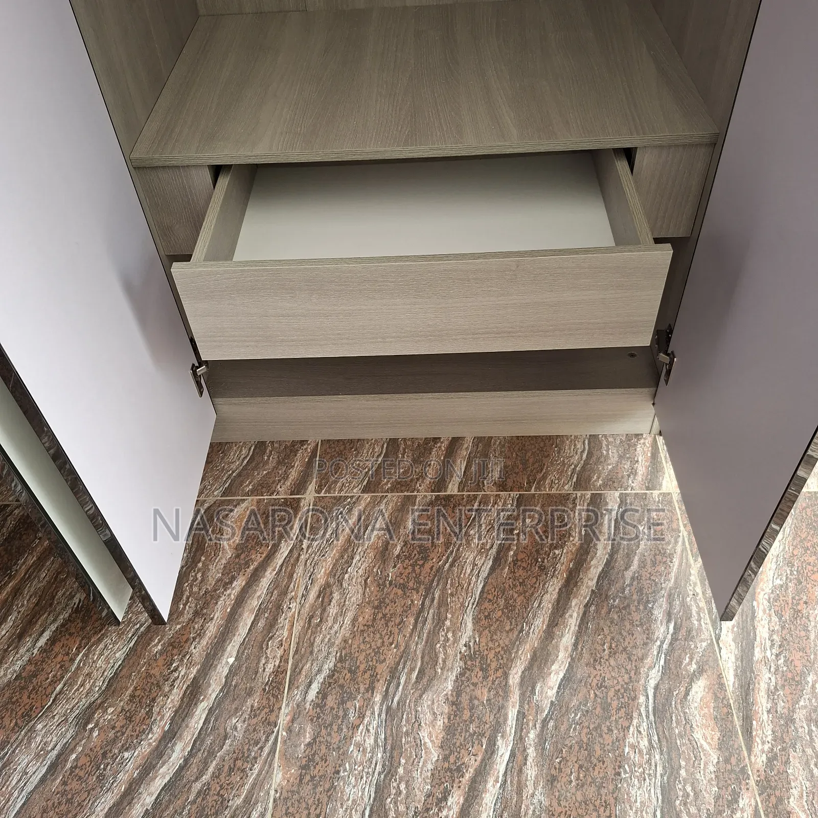 High Gloss 4 Door Double Wardrobe 160x55x220cm Kmo4-B-9