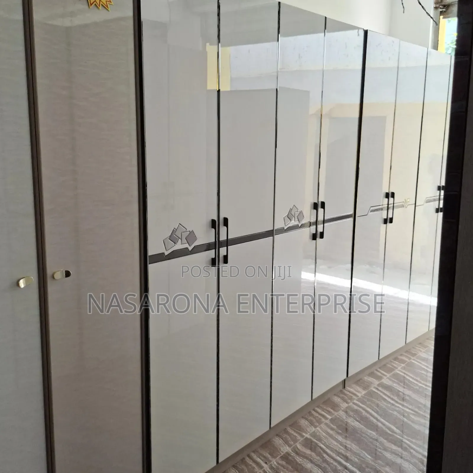 High Gloss 4 Door Double Wardrobe 160x55x220cm Kmo4-B-9