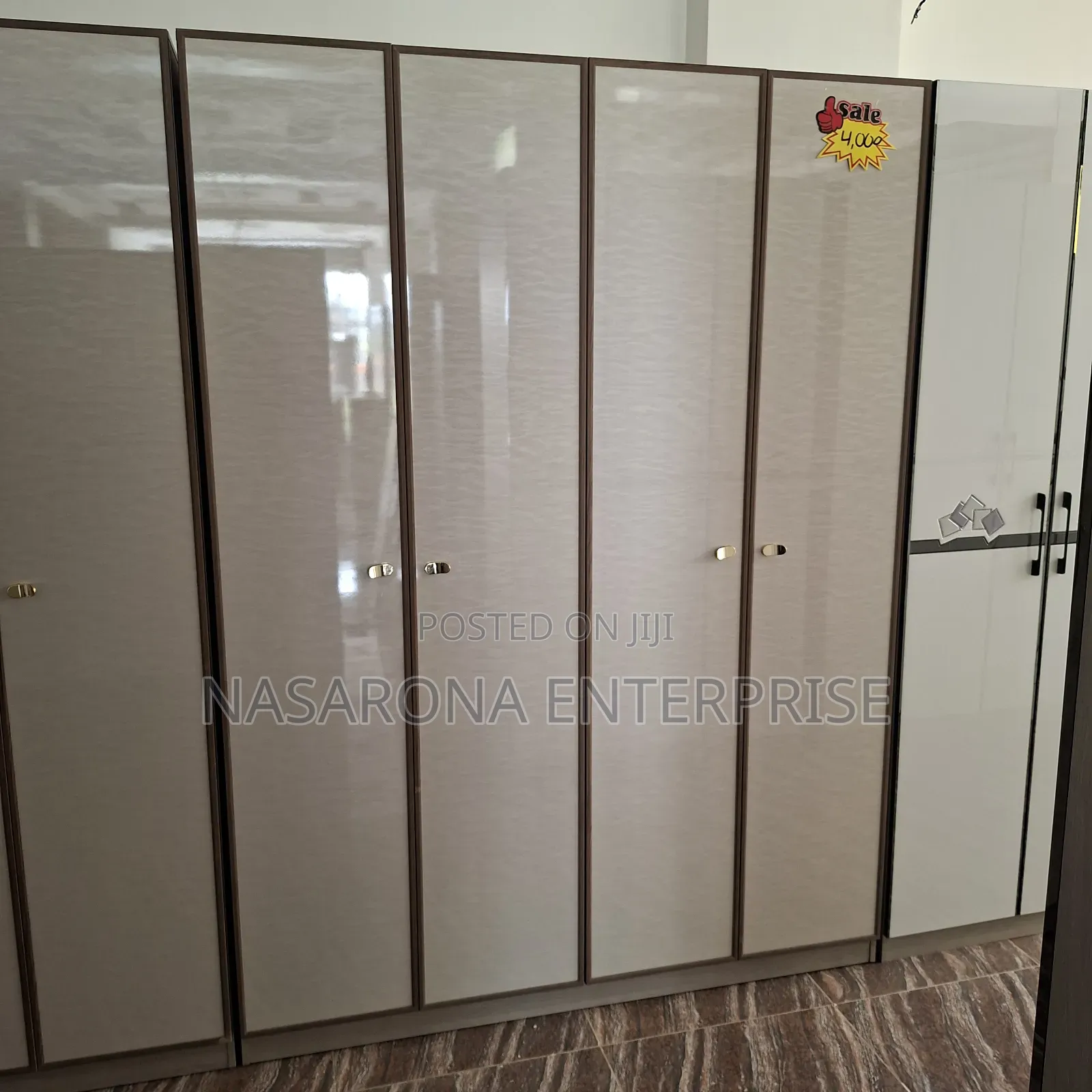 Higj Gloss 4 Door Double Wardrobe 160x55x220cm Kmo4-G-02