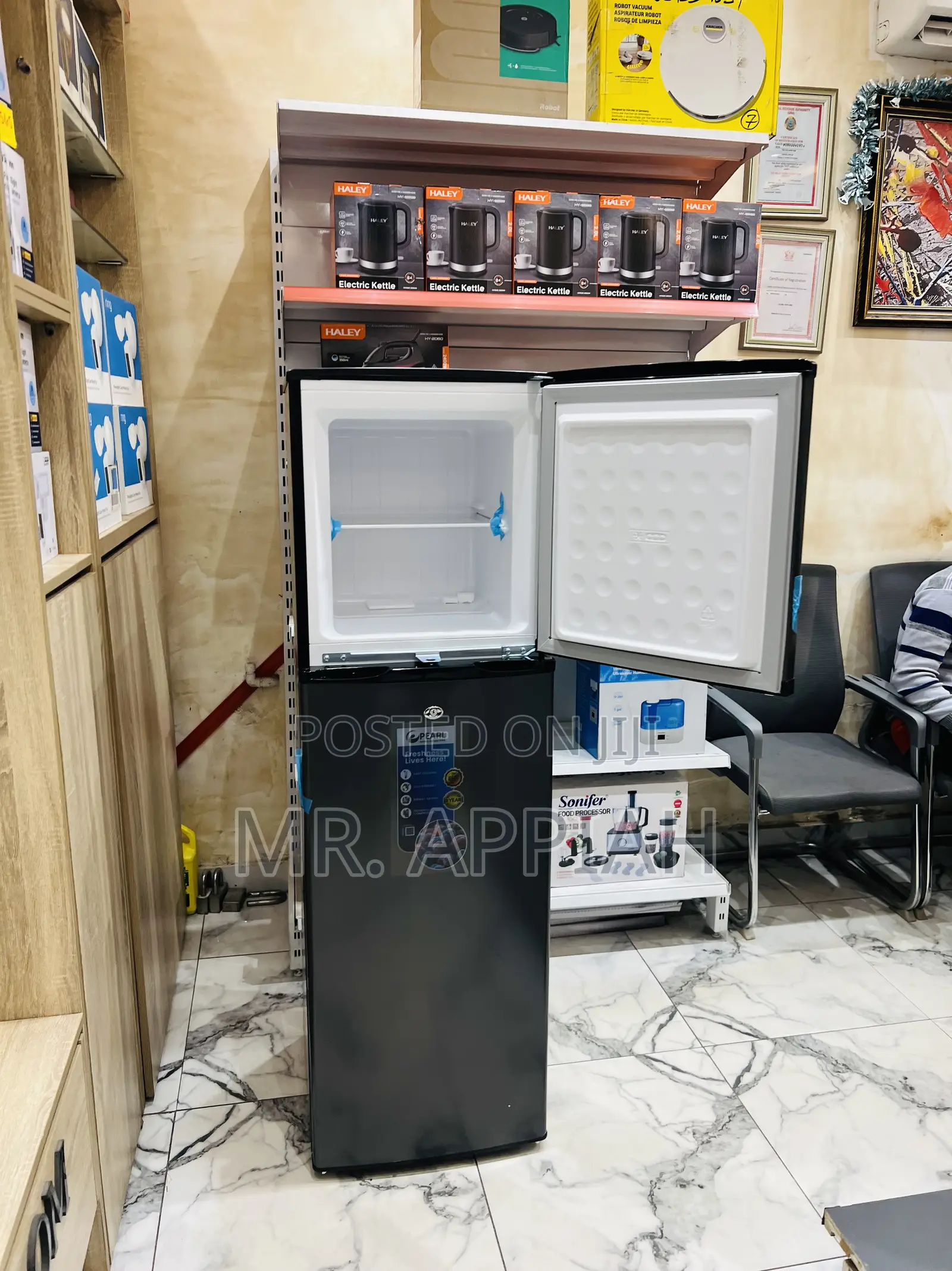 Extremely Cooling Pearl Pf-262tix 2 Door Electric Refrigerator.