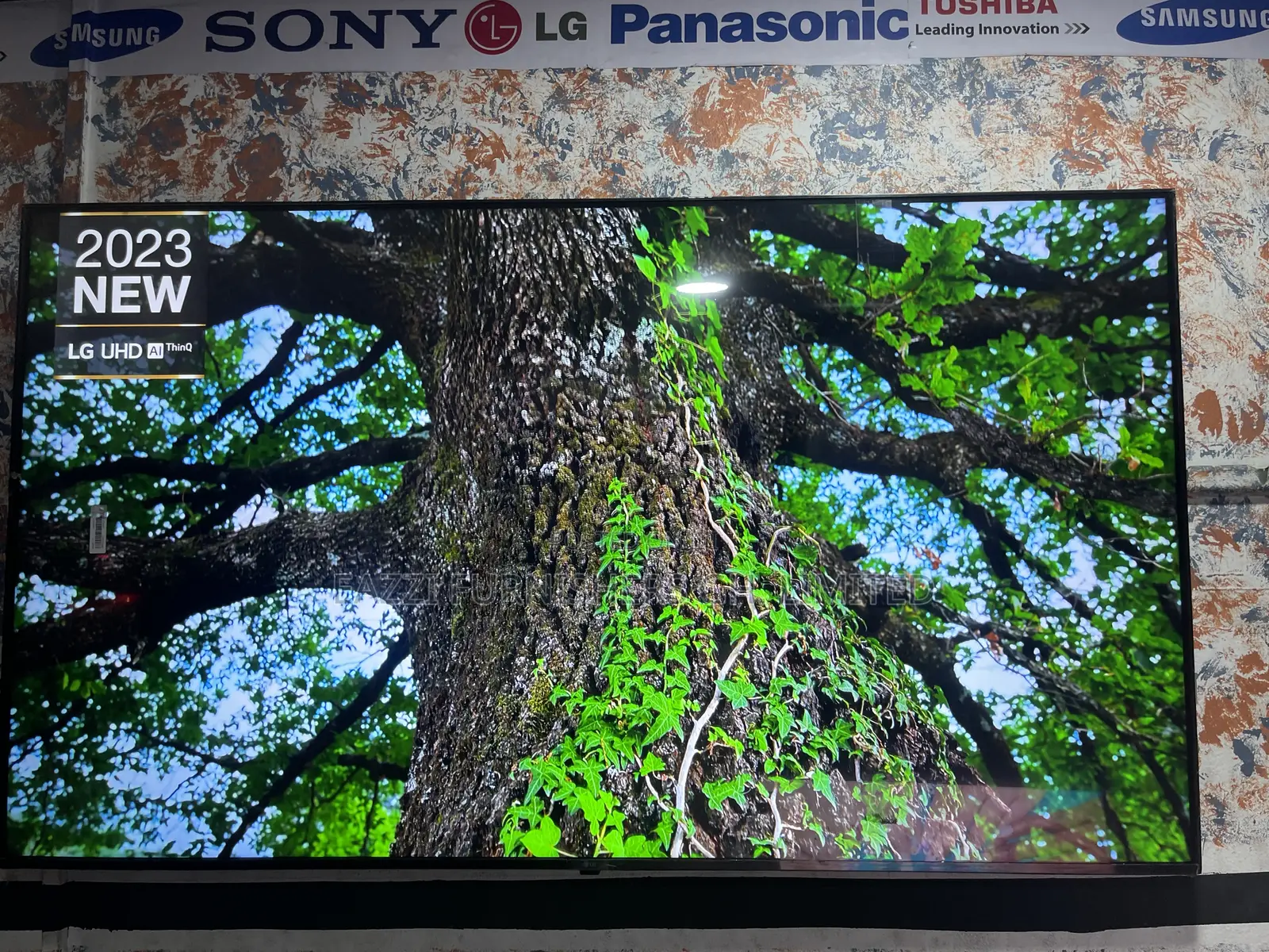 Smart Uhd Hdr+ Pro Satellite Lg 65 Inches Super Vivid Colours Tv