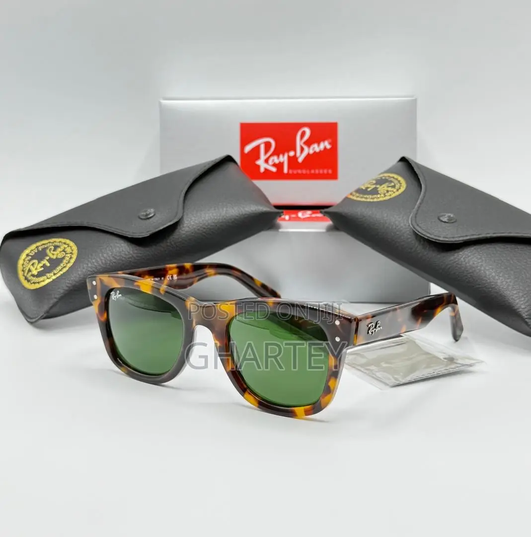 Rayban Wayfarer Striped Iconic Edge, Modern Twist Men’S Glasses