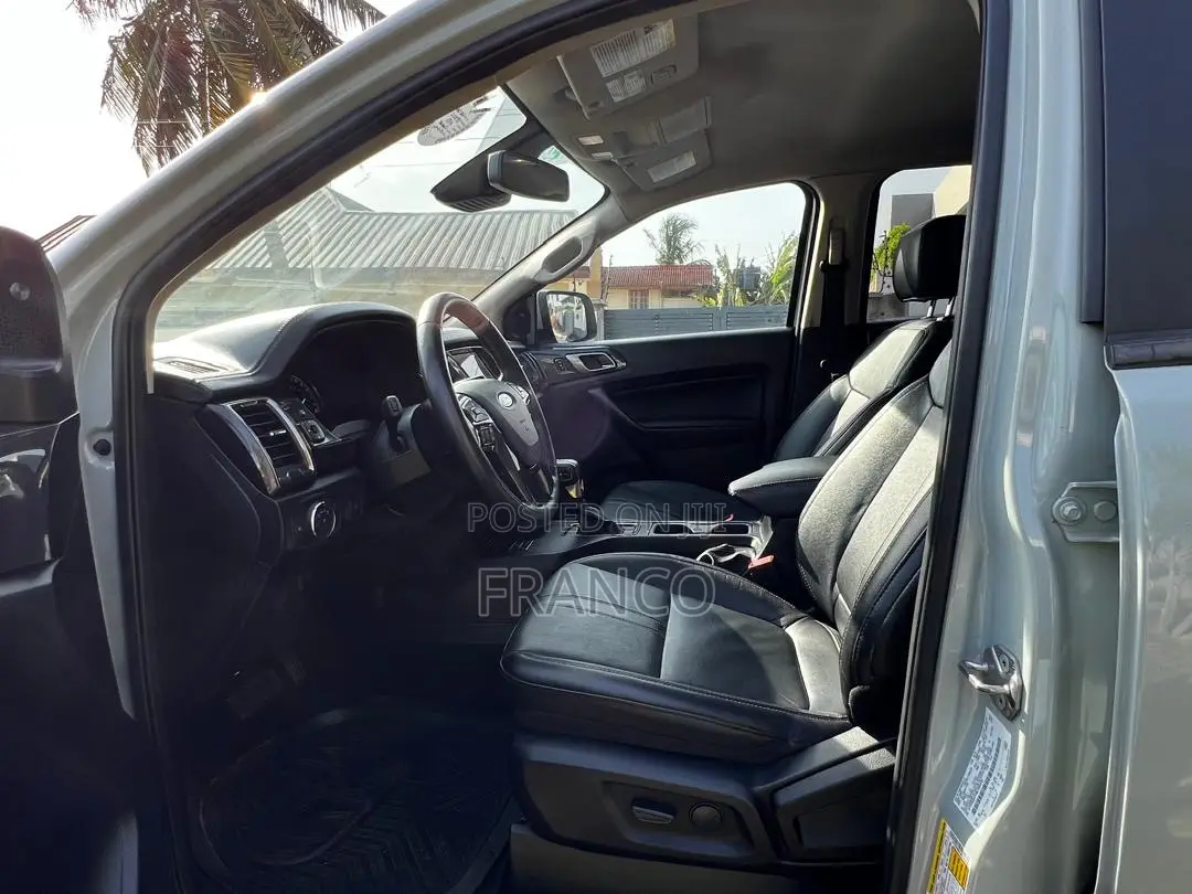 Ford Ranger Wildtrak 2023 Gray