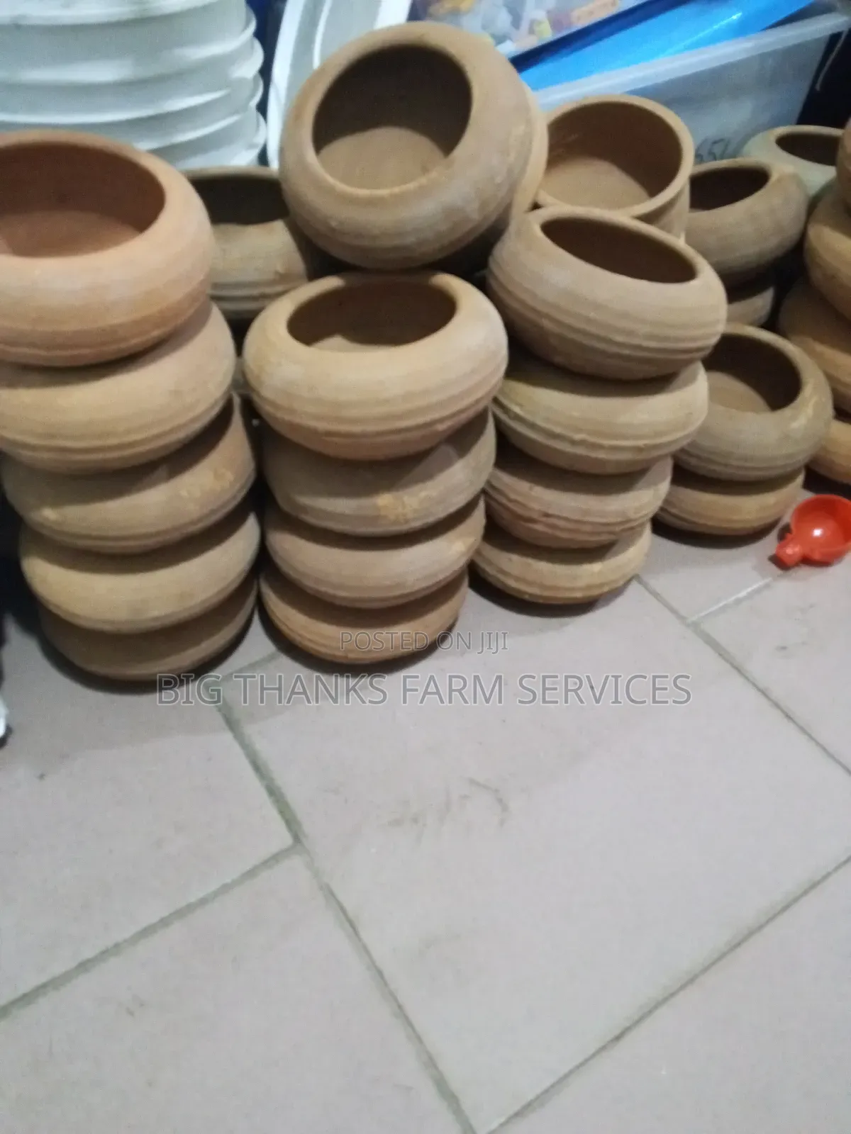Rabbit Clay Feeders