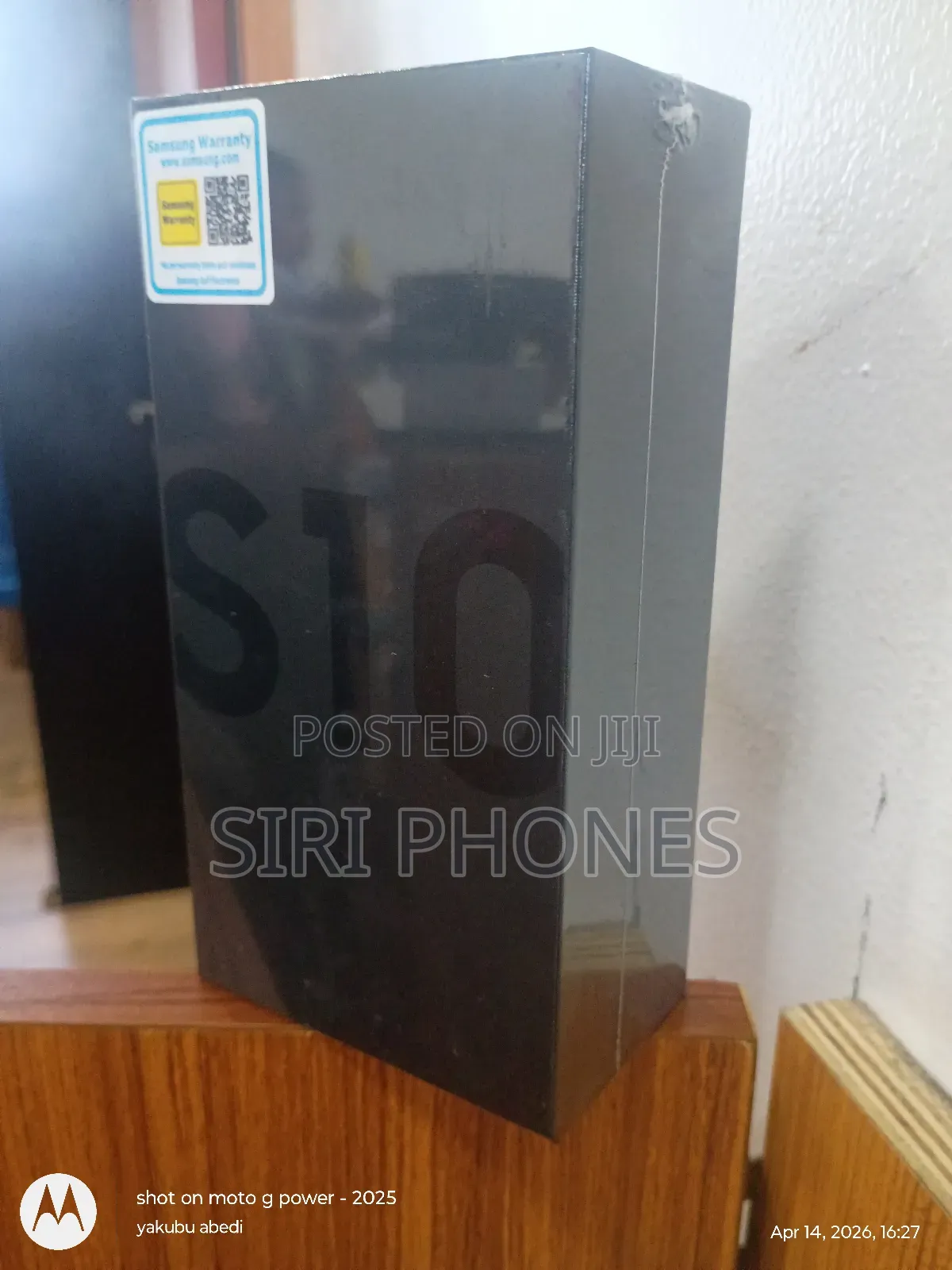 New Samsung Galaxy S10 128 GB Black