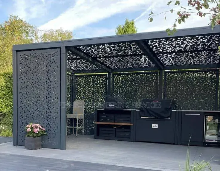 Pergola/ Shade