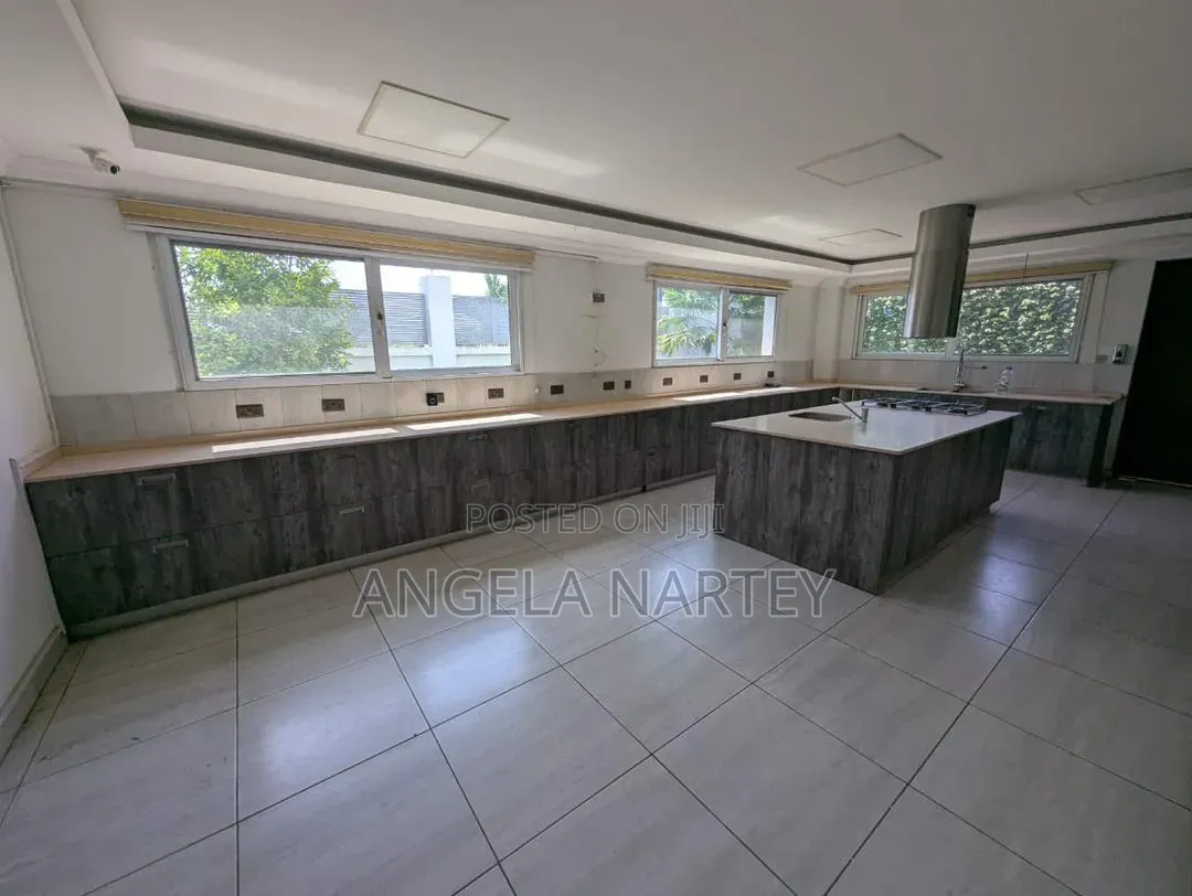 4bdrm House in Airport Residential for sale