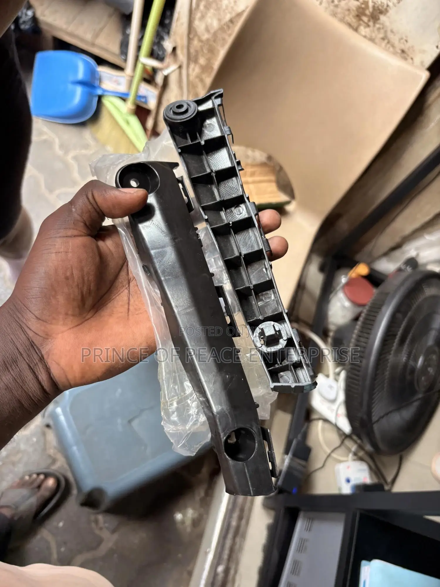 Toyota Camry 2012 2014 Front Bumper Lockers or Bracket