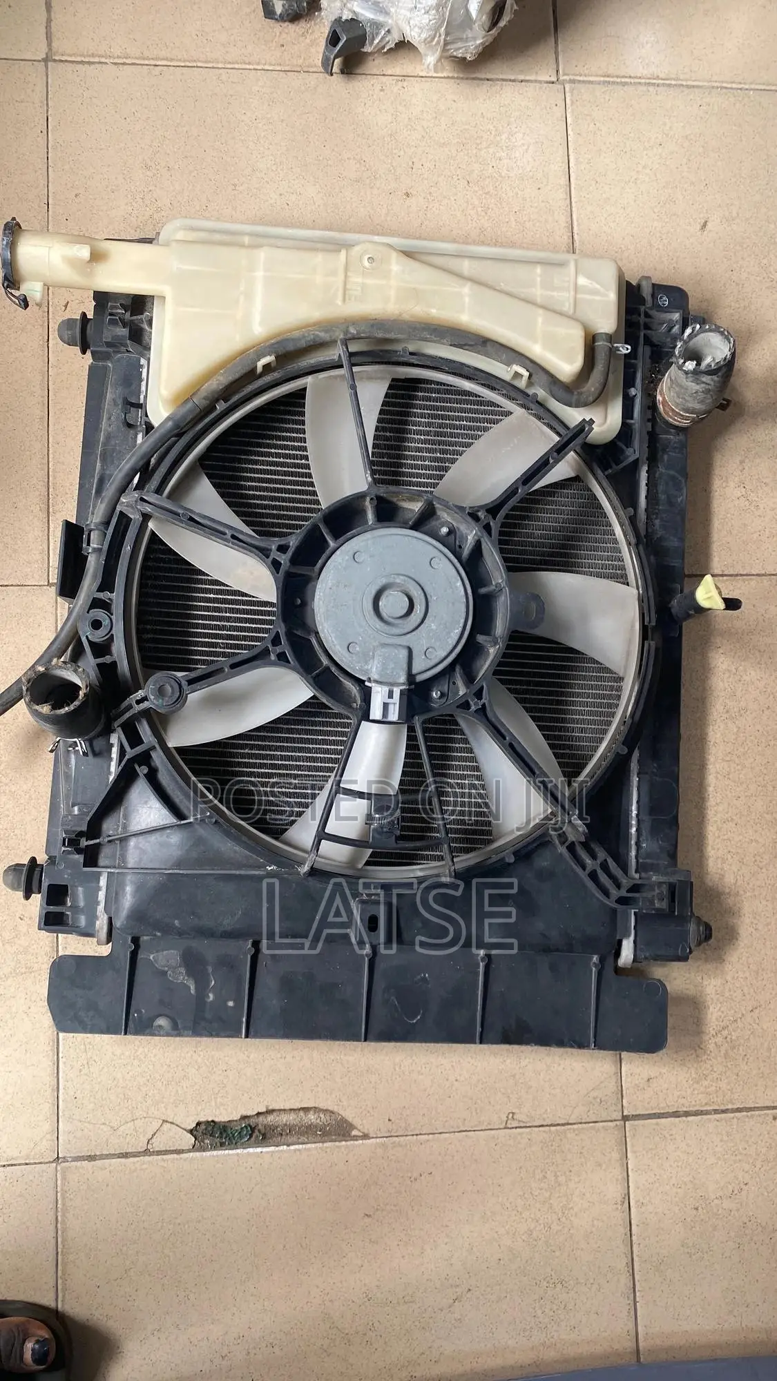 Toyota Vitz Foreign Used Radiator, Condenser and Fan 2008,2009,2010