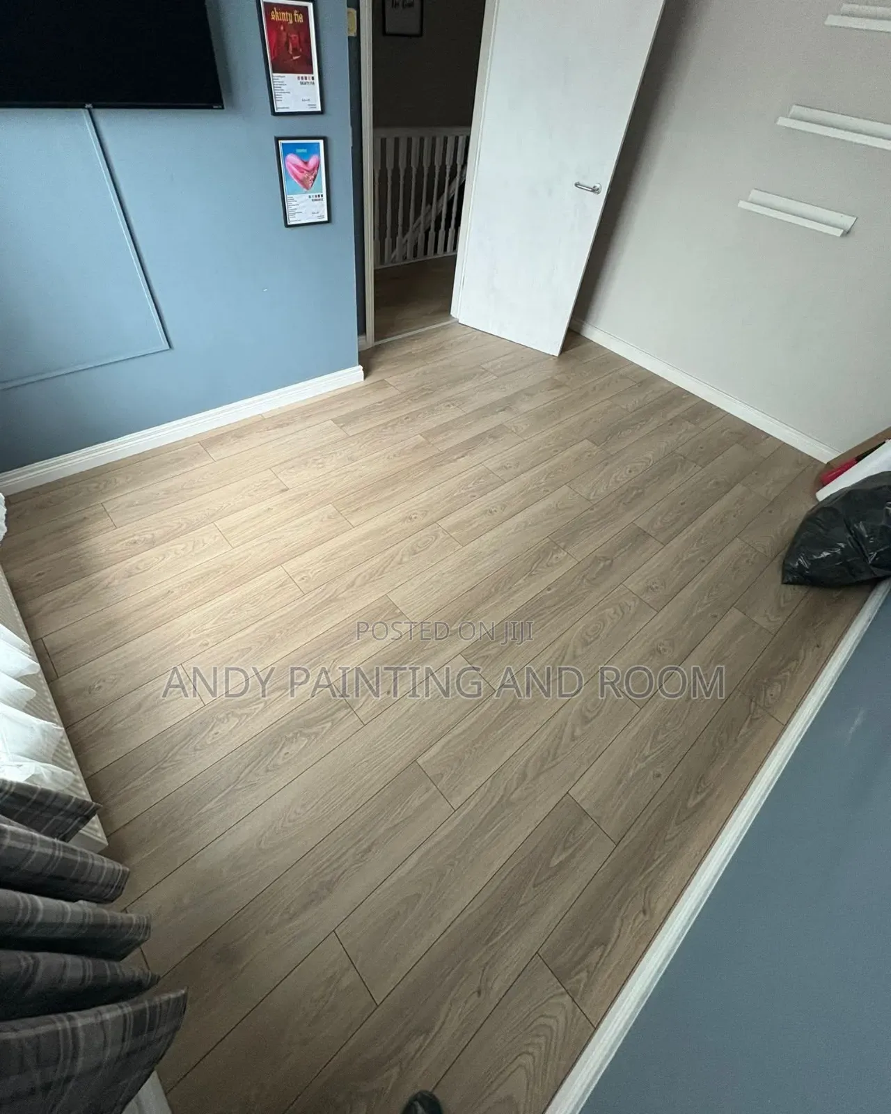 Boss Vinyl Flooring Installer