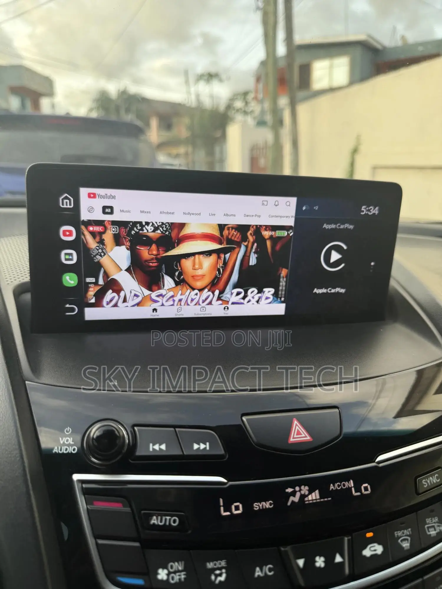 Wireless Carplay and Android Auto Ai Box (Youtube View)