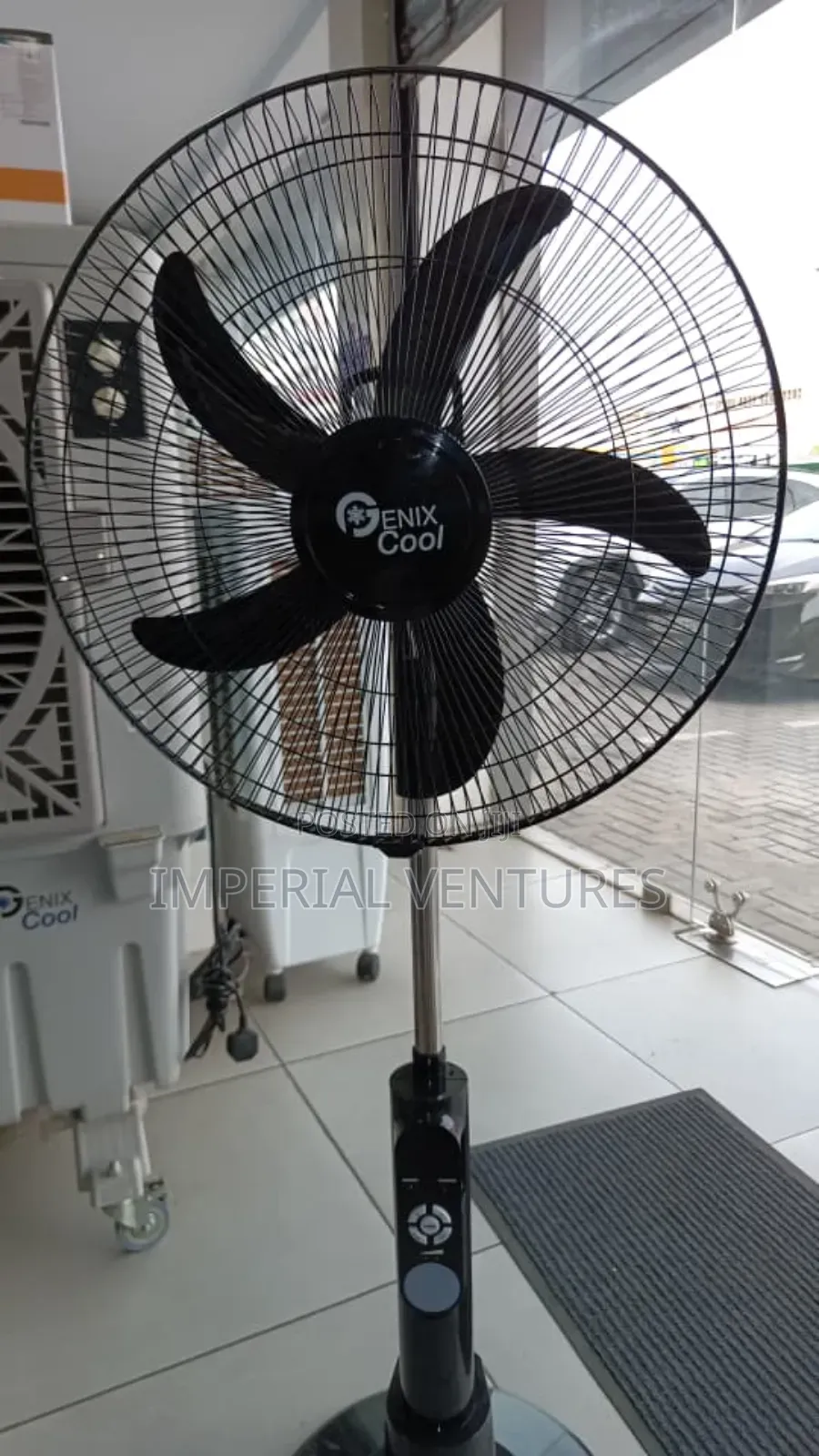 Powerful 18" Long Lasting Rechargeable Fan