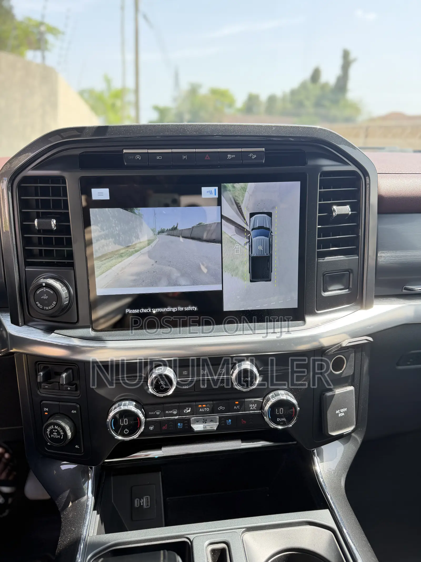 Ford F-150 LARIAT 2021 White