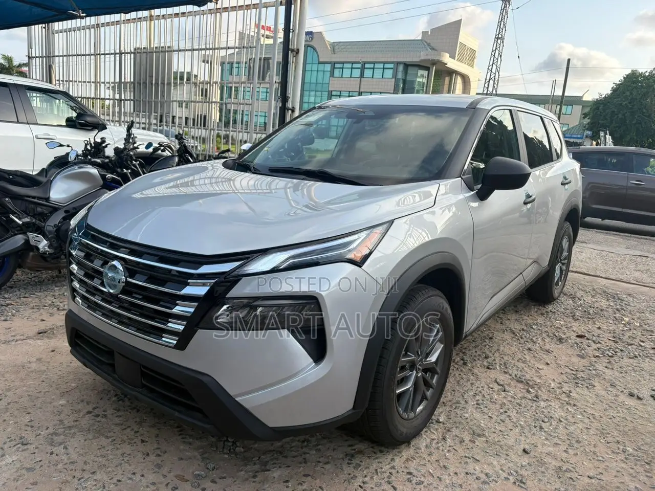 Nissan Rogue SV 2024 Silver