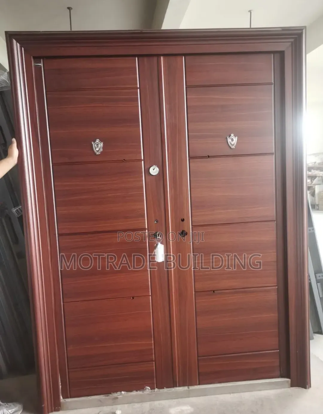 Double Door (Italy)
