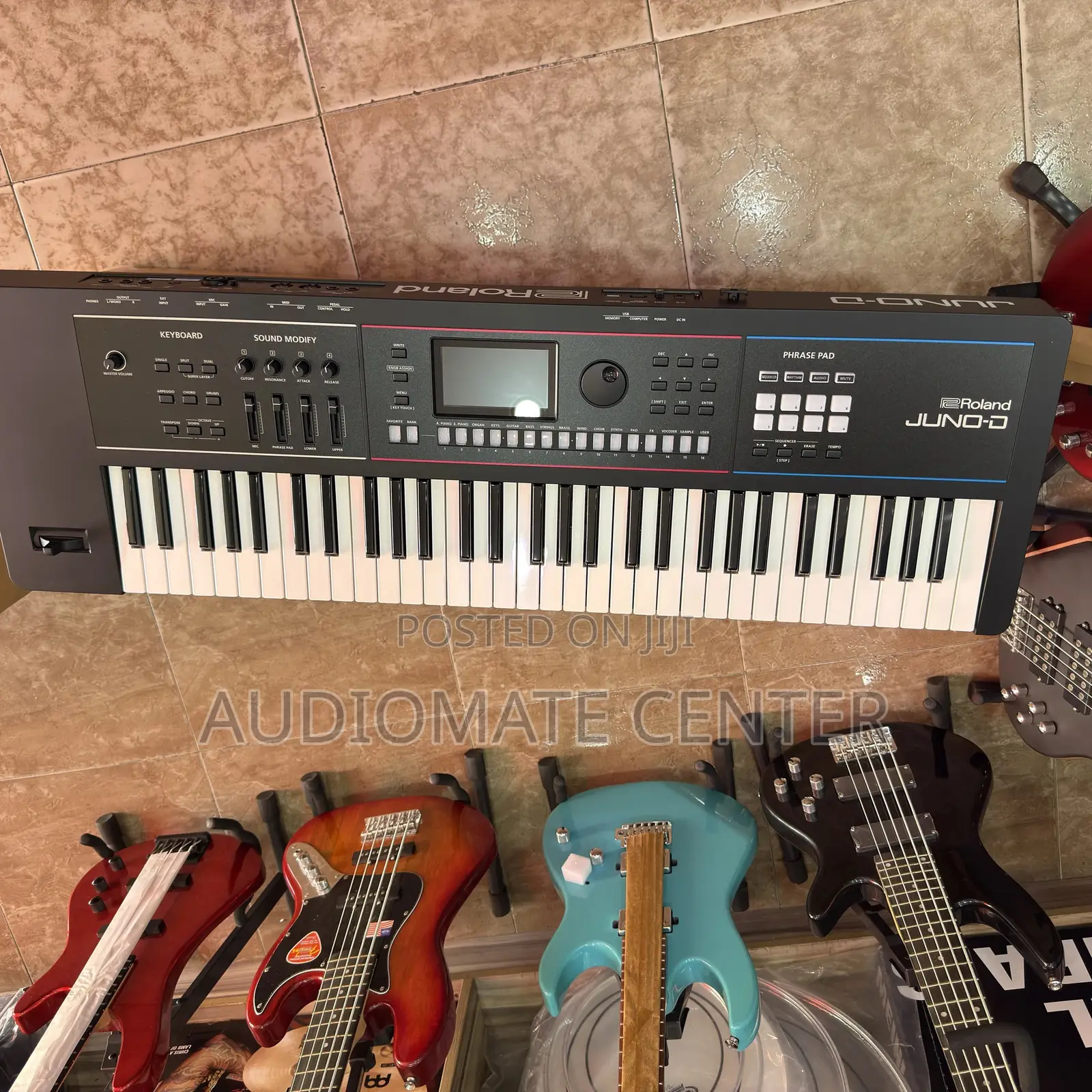 Roland Juno D6