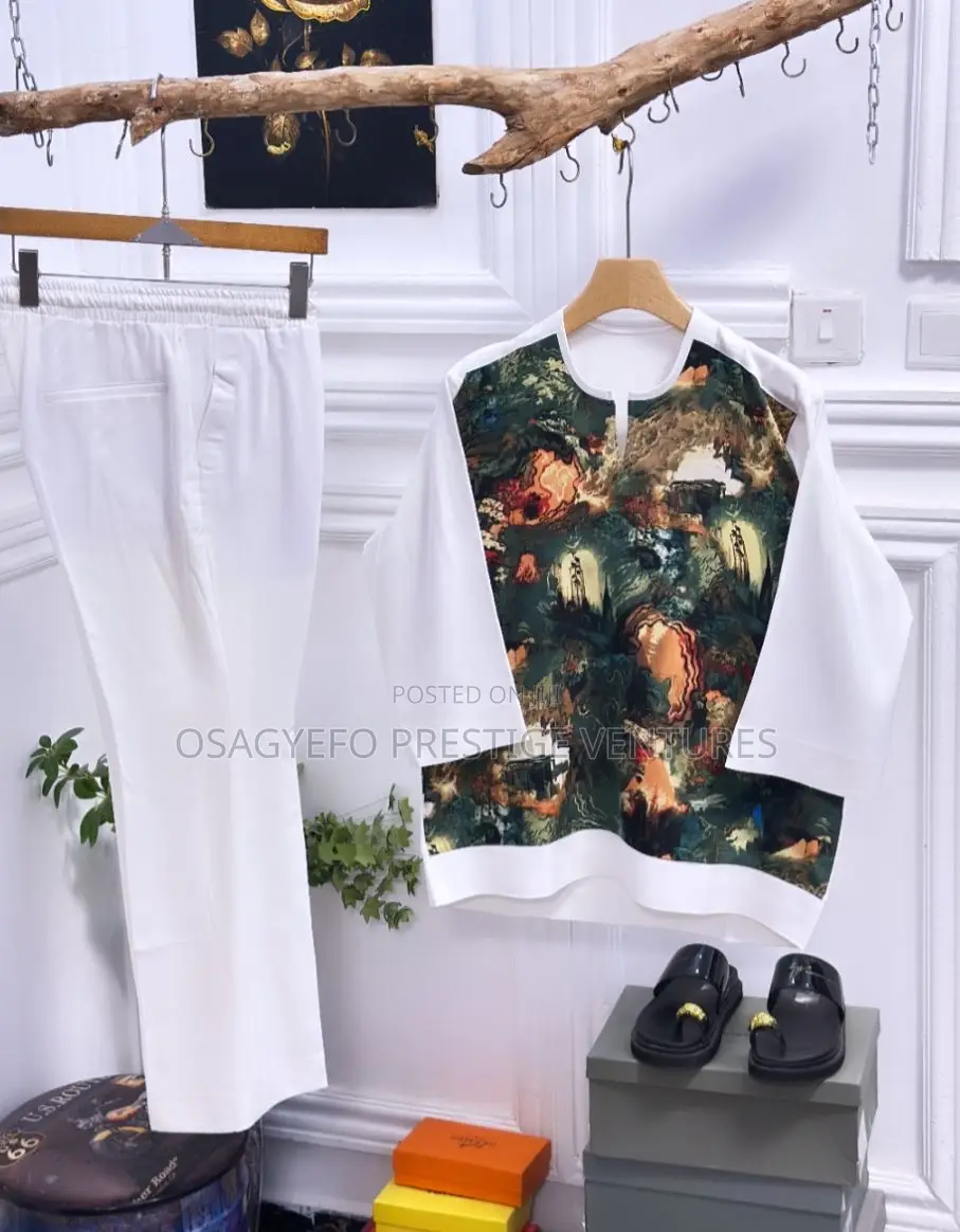 Lavish and High Class Men’S Kaftan