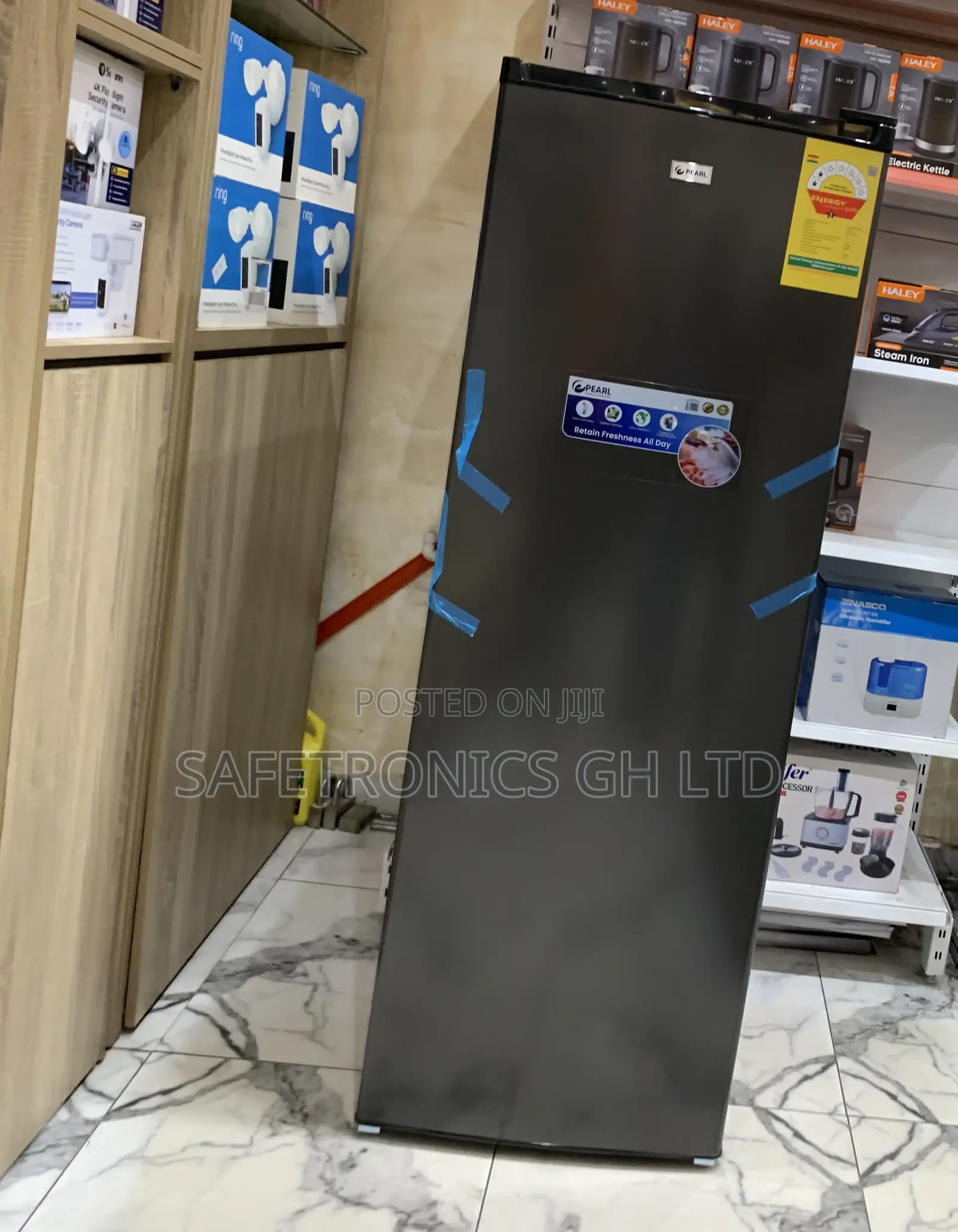 Get Accurate 255 Liters Puf-370 1 Door Upright Freezerpearl