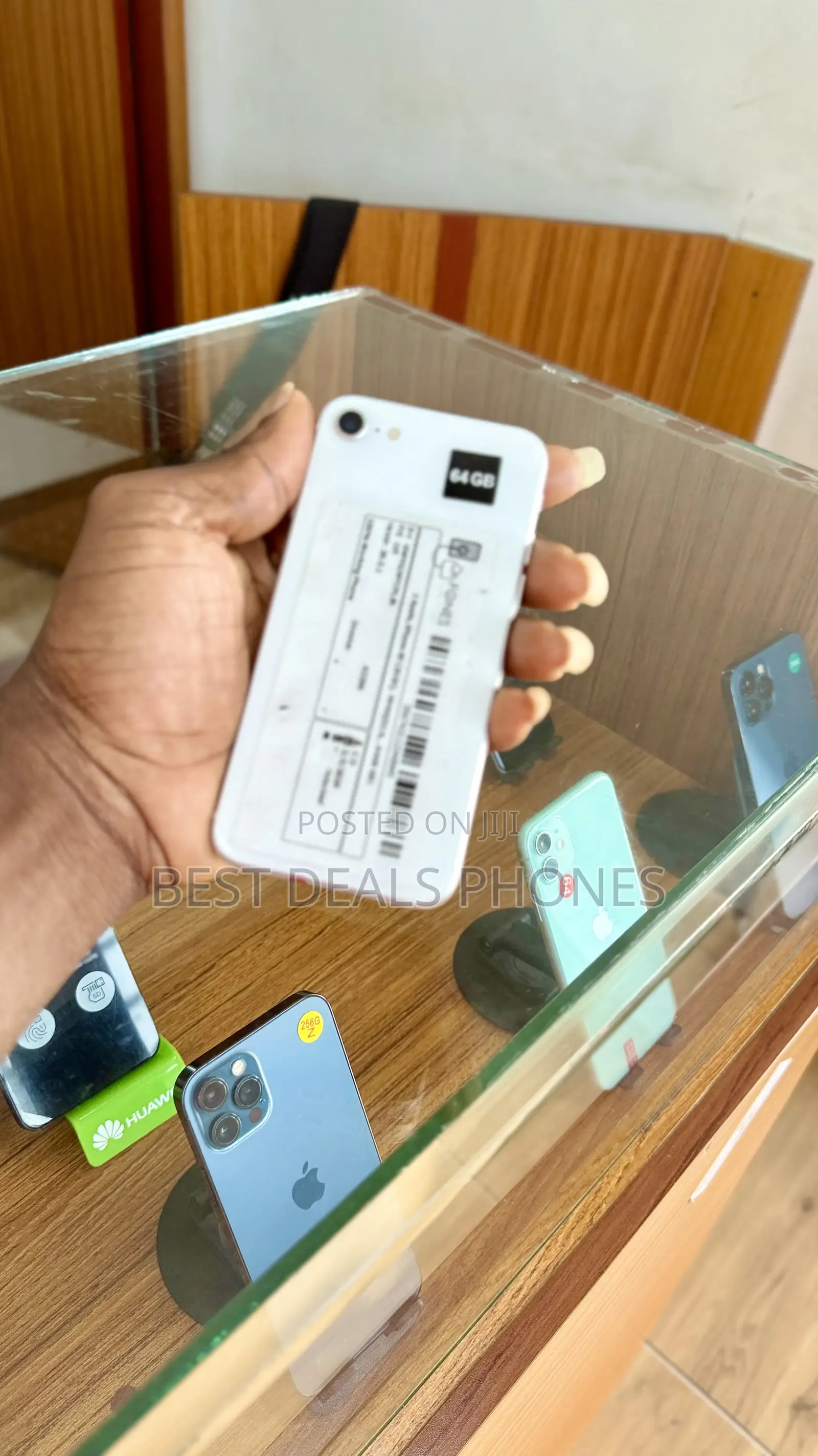 Apple iPhone SE (2020) 64 GB White