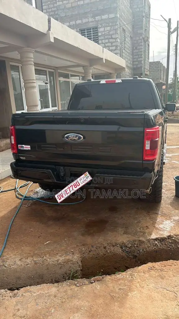 Ford F-150 XLT 2023 Black