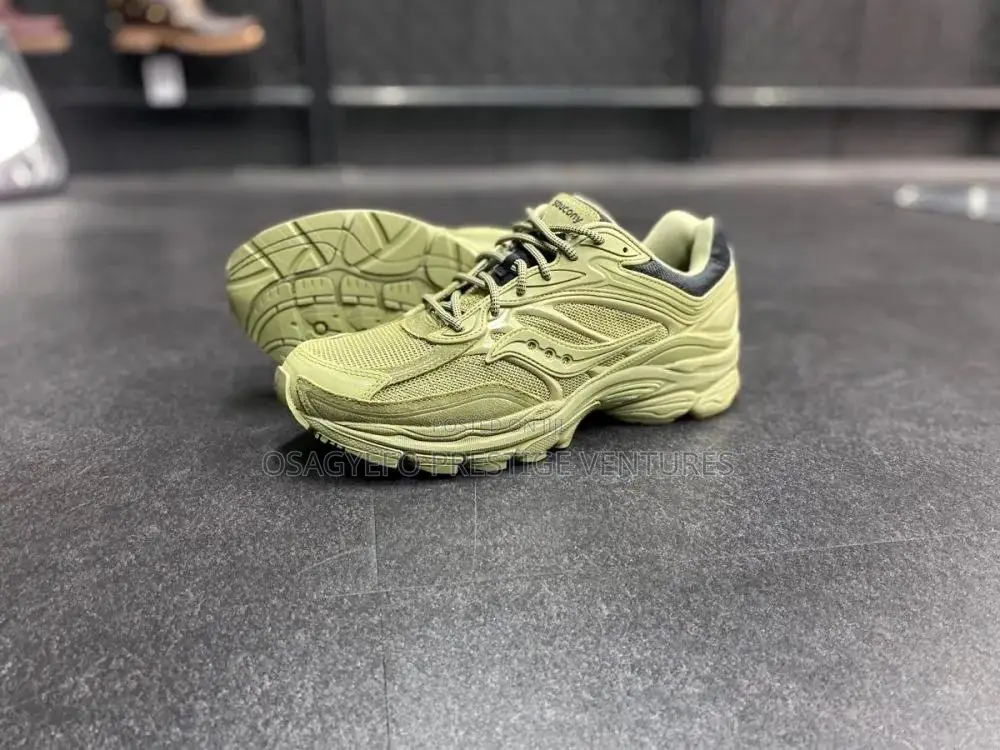 Saucony Progrid Omni Sneaker