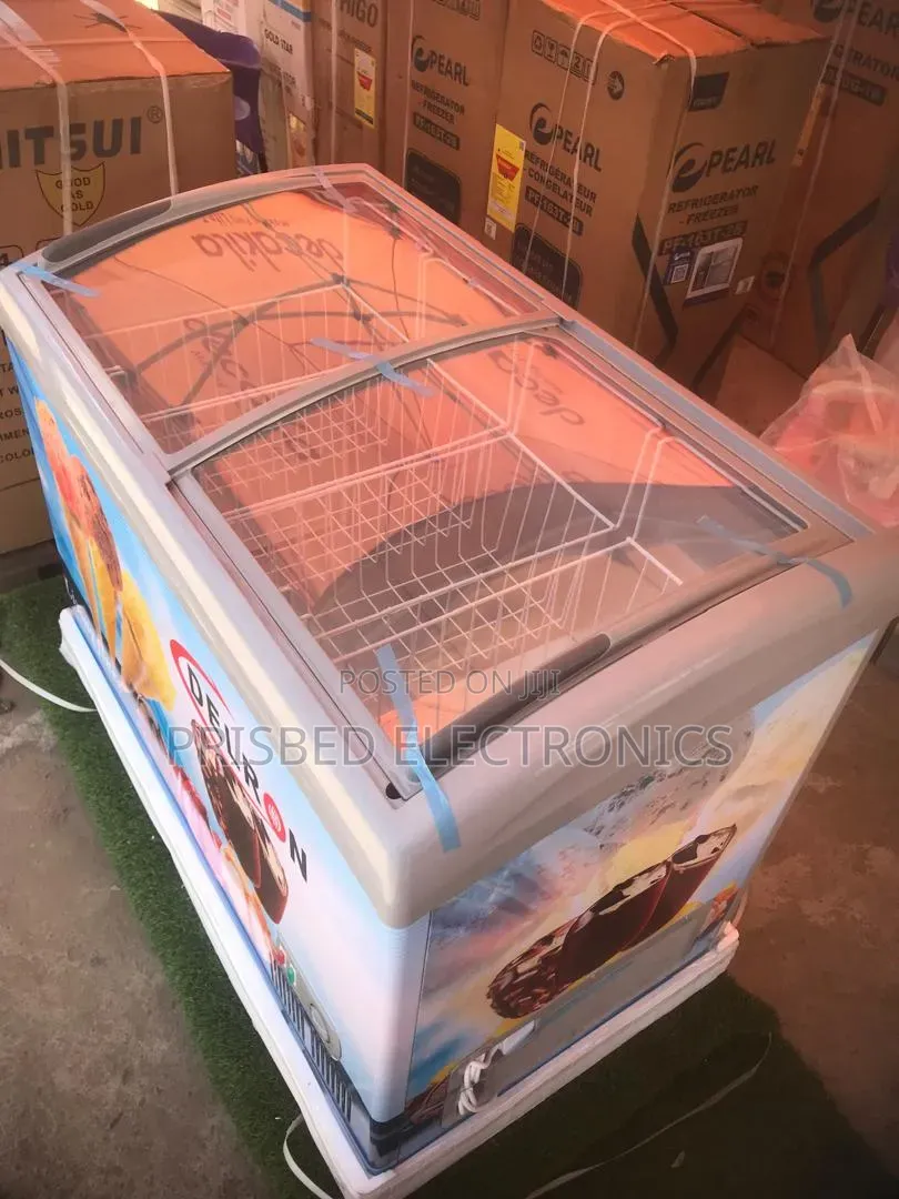 ^^Delron Ice Cream Freezer 258 Litres