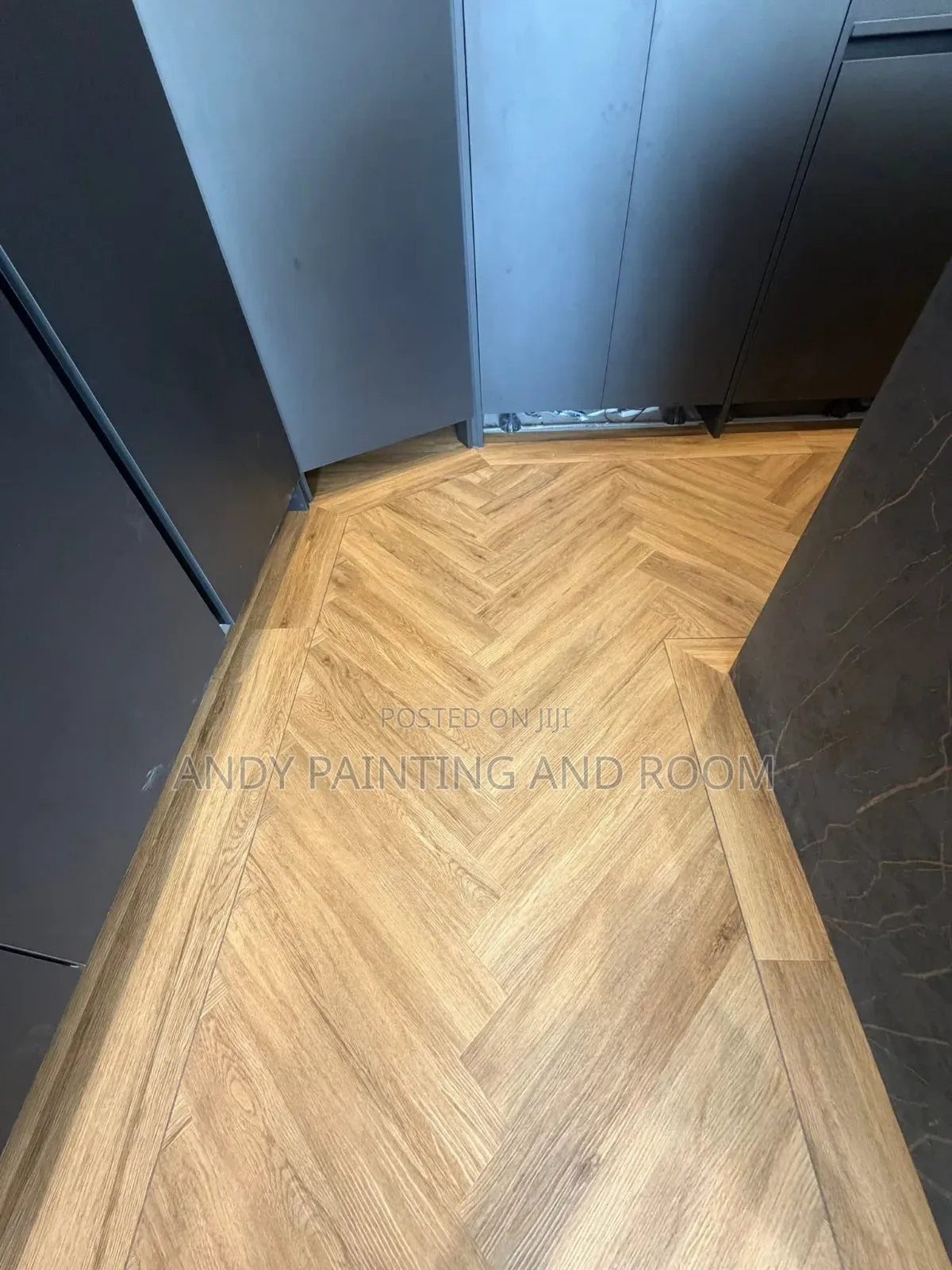 Modern Vinyl Flooring Professional