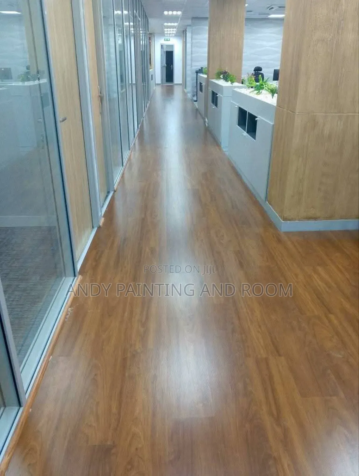 Beautiful Vinyl Flooring Installer