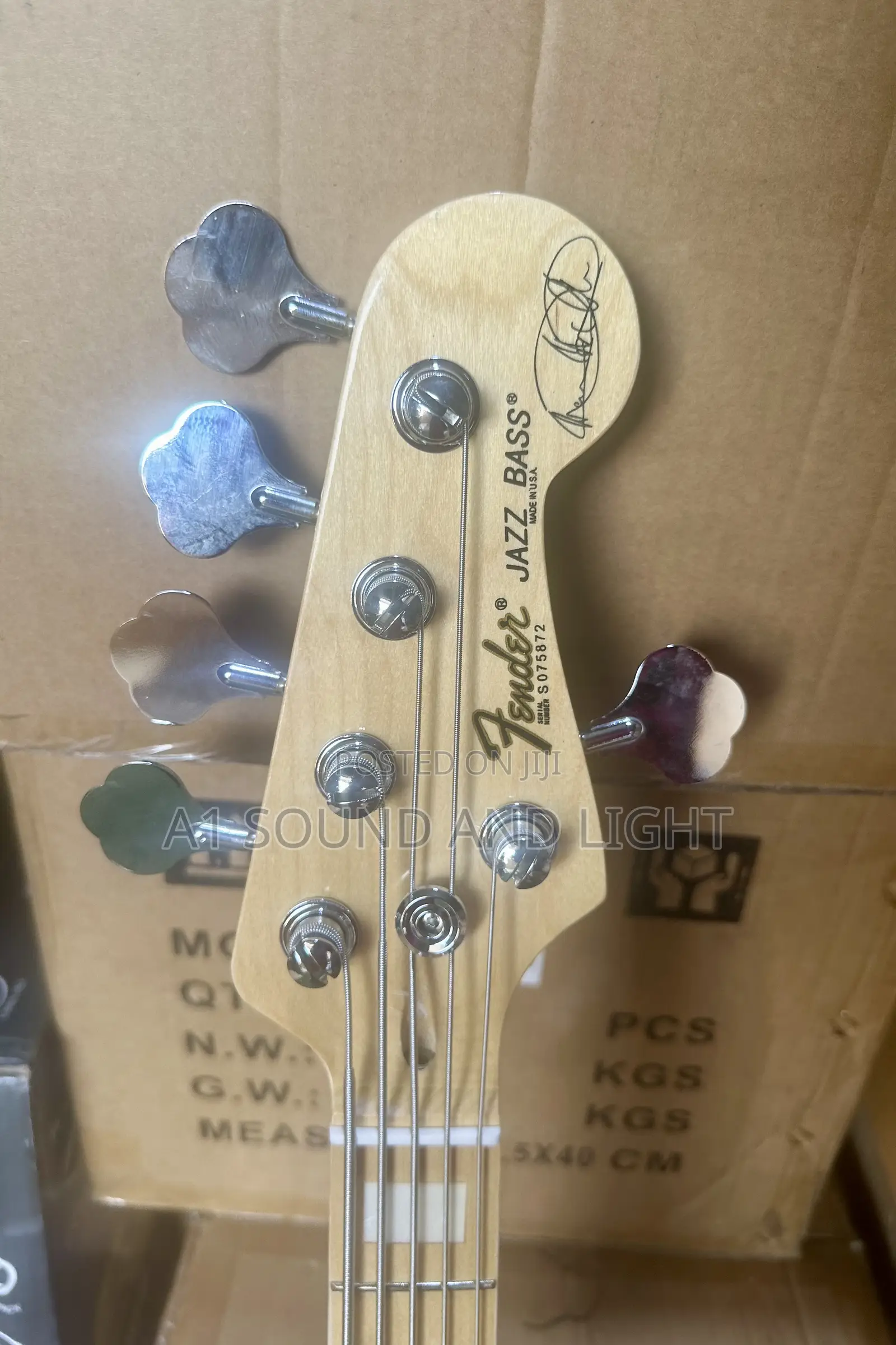 Fender Jazz Bass 5 Strings Active Guitar