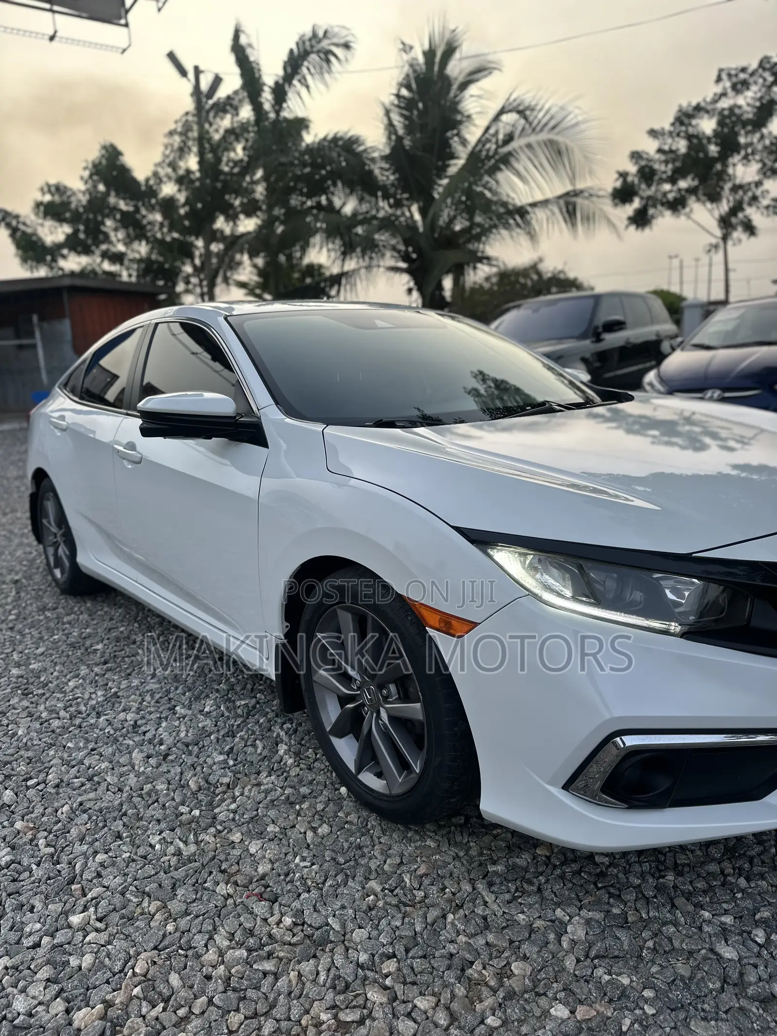 Honda Civic EX-L Sedan 2019 White