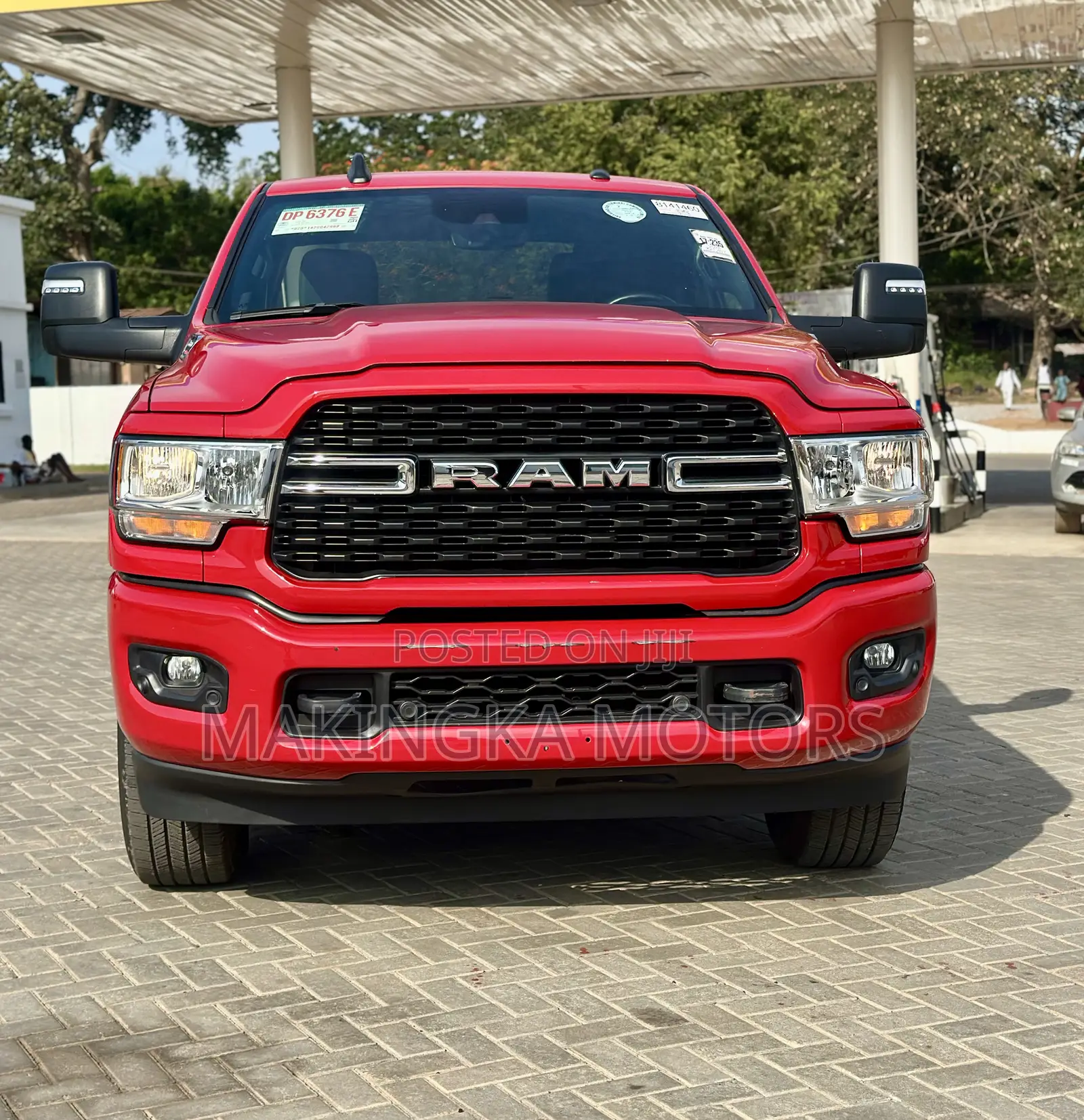 RAM 1500 Big Horn Crew Cab 6.3 ft SB 2024 Red
