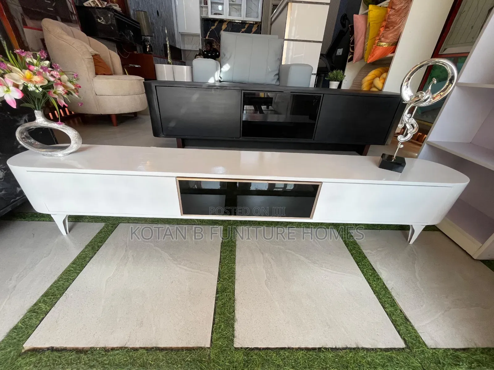 Elegant 7ft Tv Stand