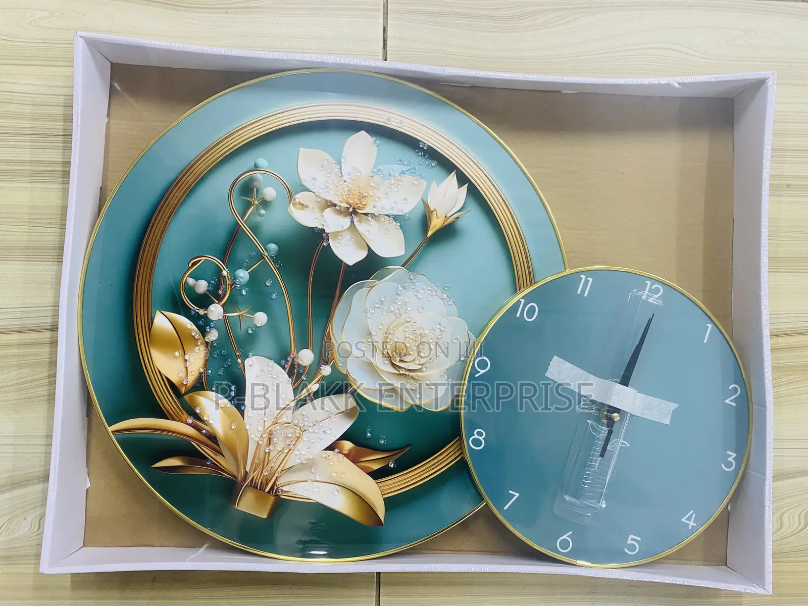 Elegant Art Wall Clock Collection 38cm/24cm